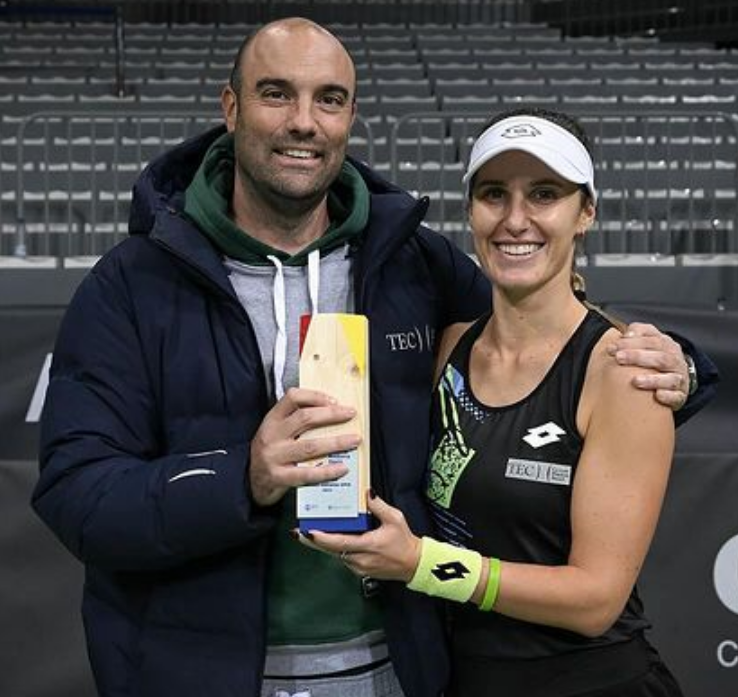 Marina Bassols i Marc Pallarés amb el títol WTA 125 d'Andorra | Instagram de Marina Bassols