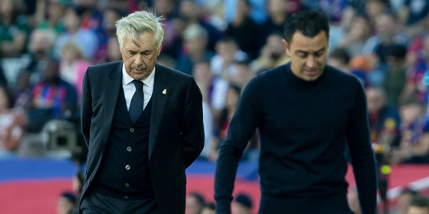 Carlo Ancelotti y Xavi Hernández, durante un clásico | Europa Press
