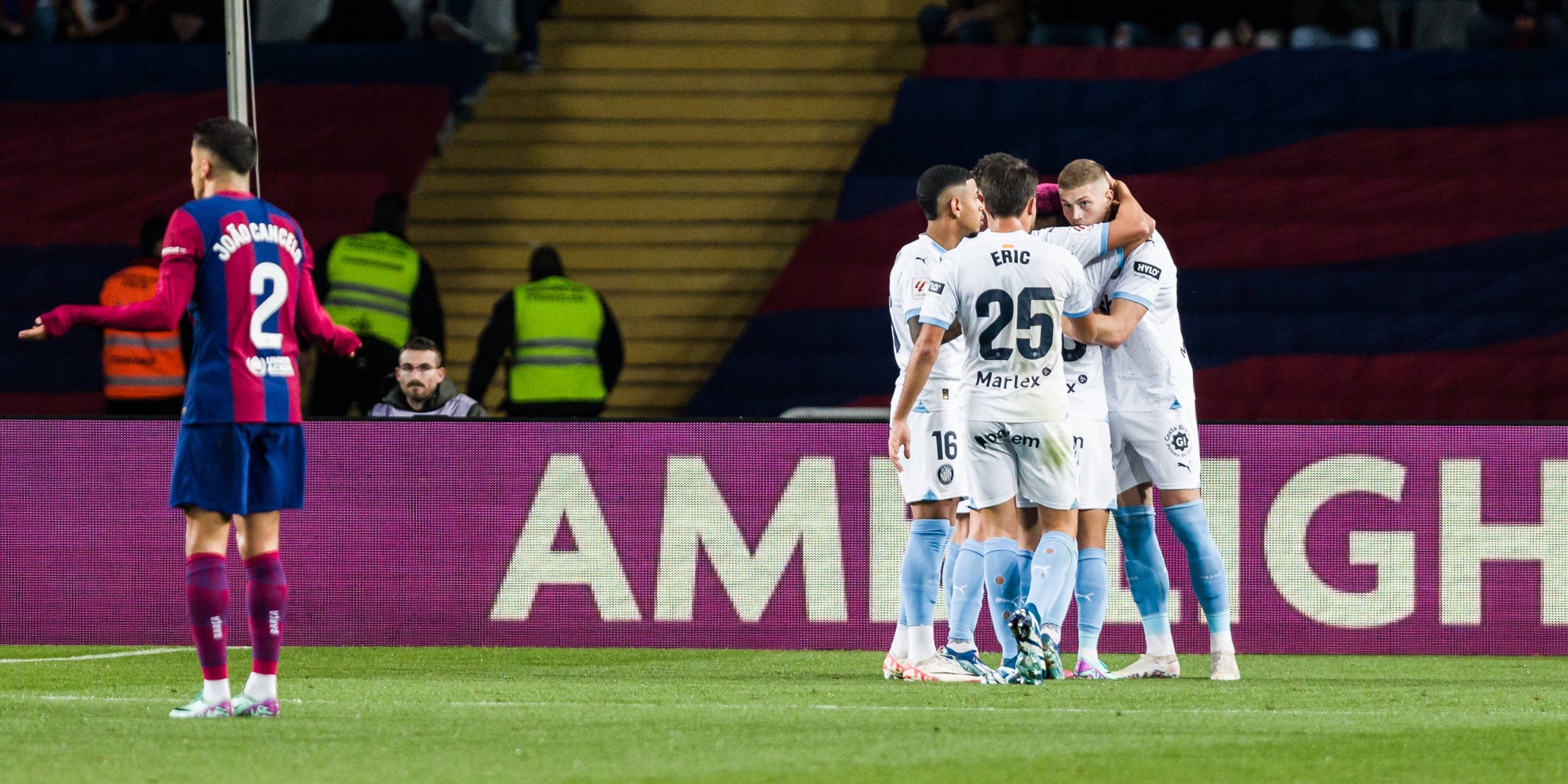 Els jugadors del Girona celebren un gol contra el Barça a Montjuïc | Europa Press