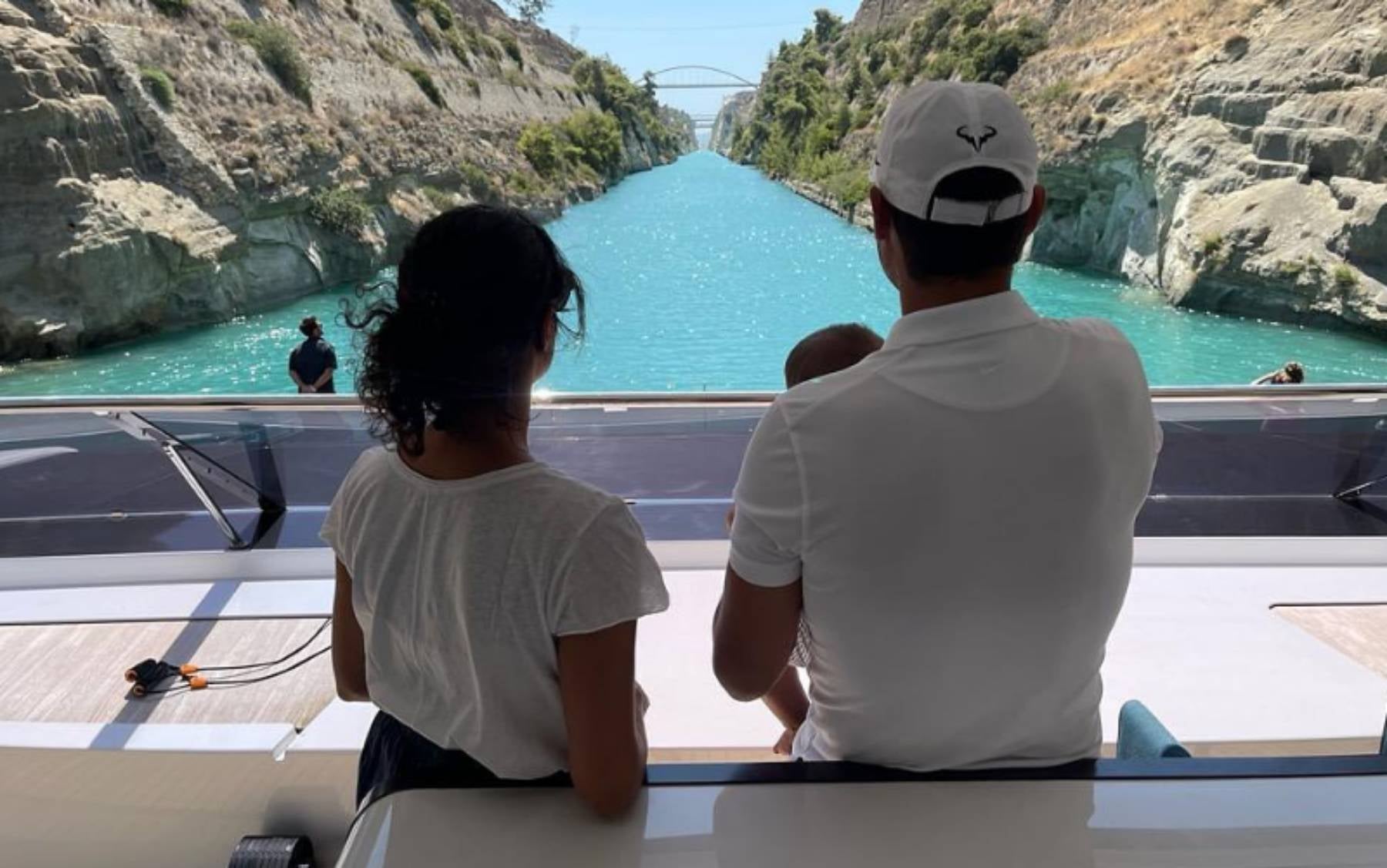 Rafa Nadal i Mery Perelló amb el seu fill | Instagram de Rafa Nadal