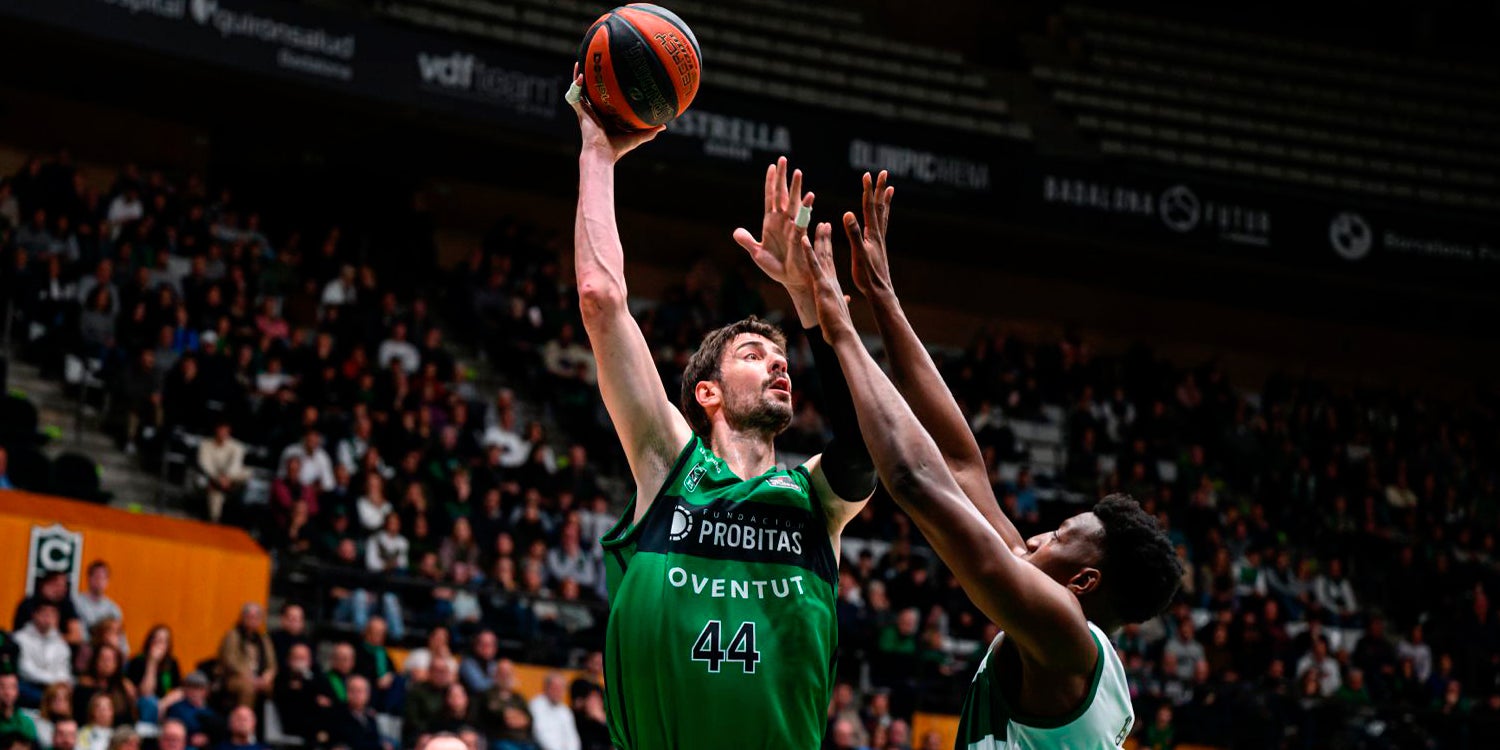 Ante Tomic, durante el partido contra el Unicaja | Juventud de Badalona