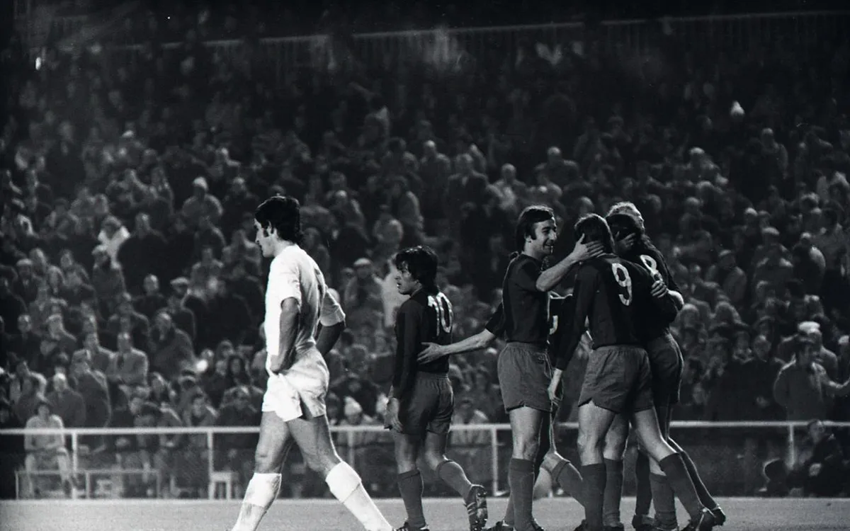 Els jugadors del Barça celebren un dels gols de la maneta al Madrid al Santiago Bernabéu | FC Barcelona