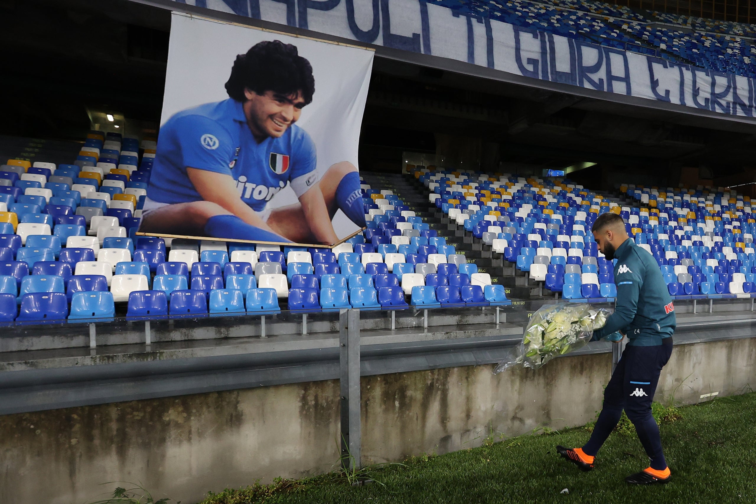 Diego Armando Maradona, homenatjat a l'estadi del Nàpols que ara porta el seu nom | Europa Press
