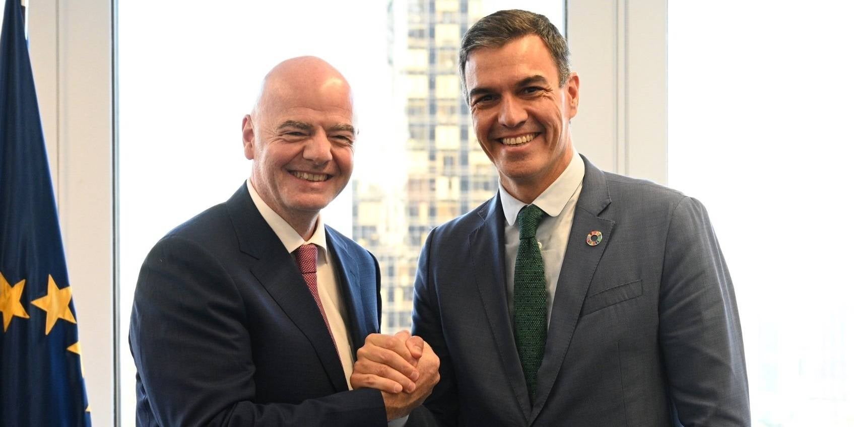 Gianni Infantino, president de la FIFA, amb Pedro Sánchez, president del govern espanyol | Europa Press