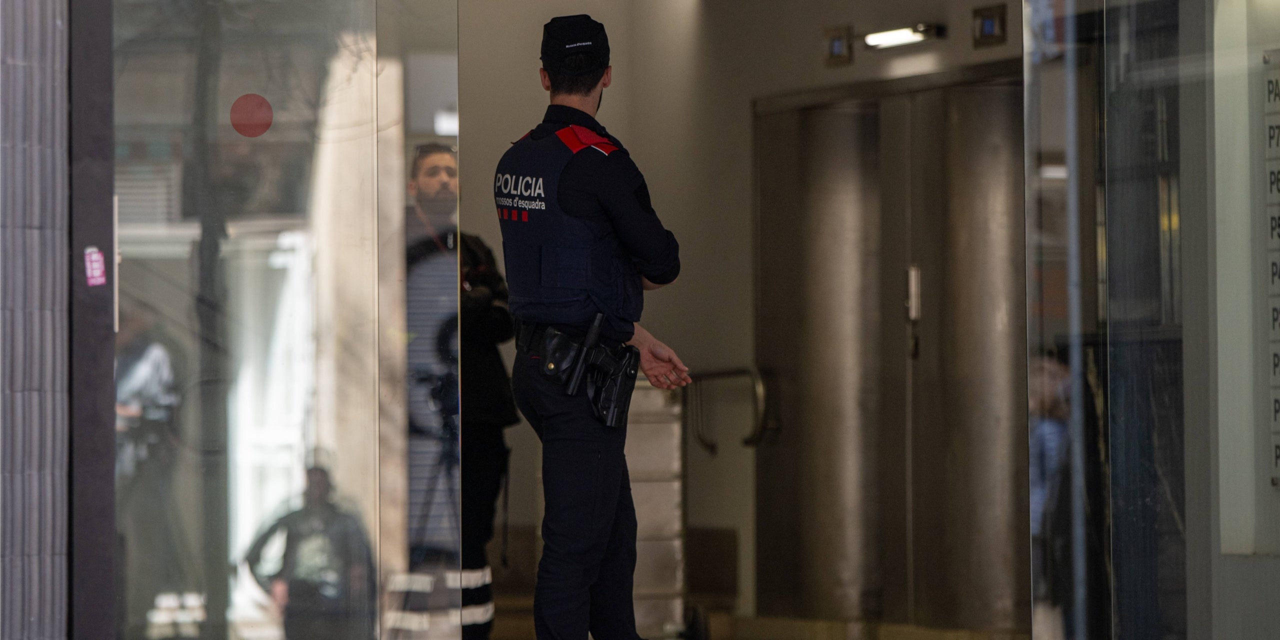 Els Mossos d'Esquadra, a la seu de la FCF | Europa Press
