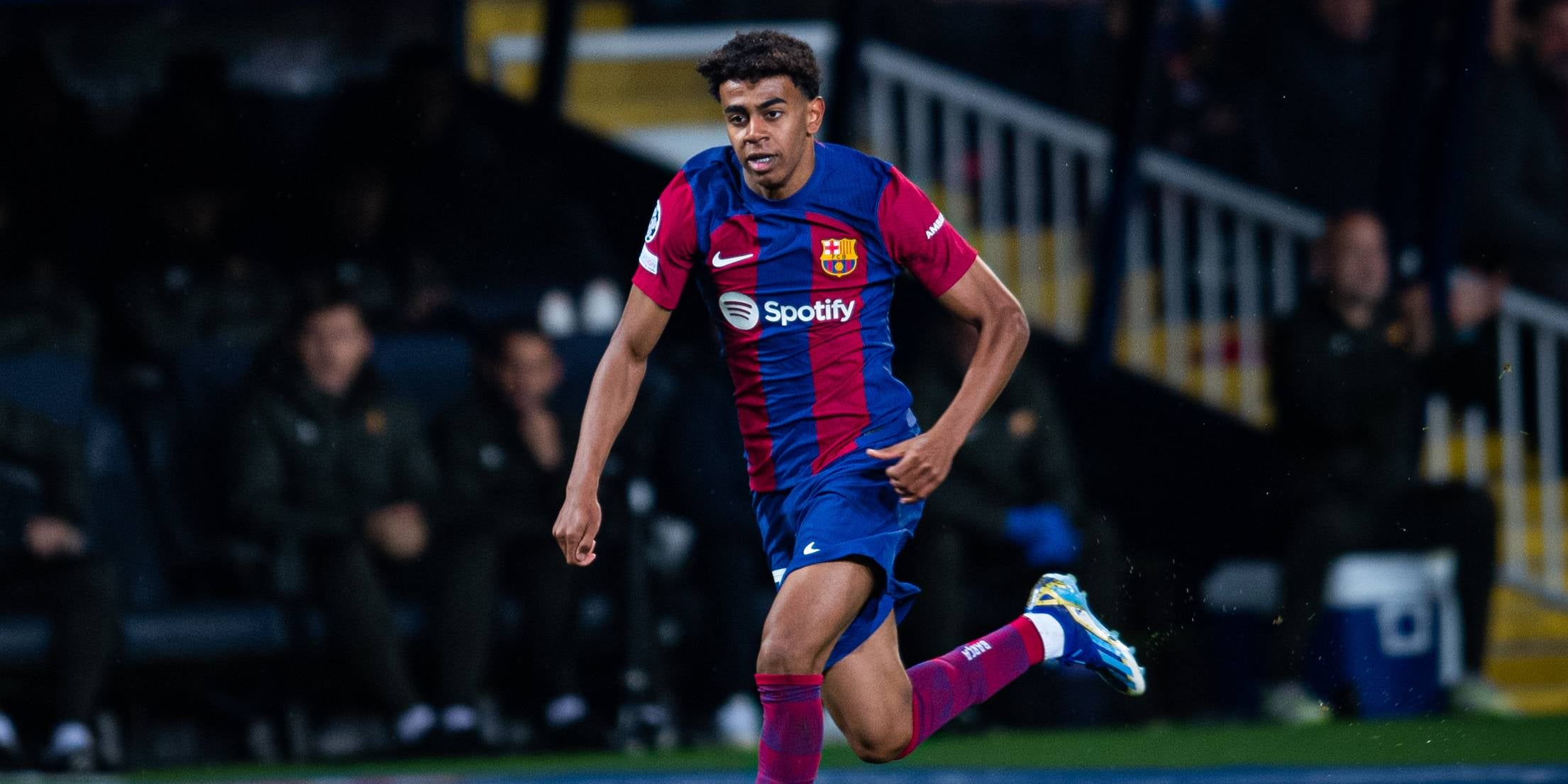 Lamine Yamal, jugador del Barça, durant el partit contra el Nàpols | FC Barcelona