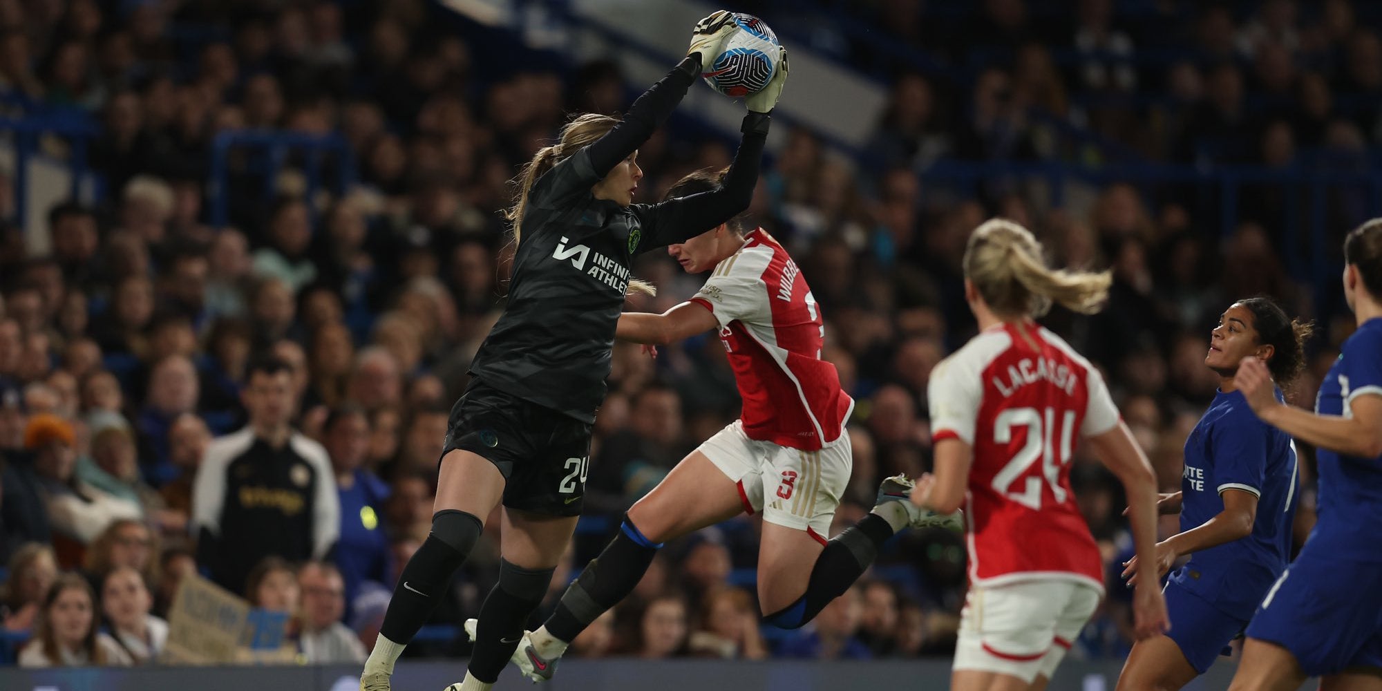 Las jugadoras del Arsenal, con medias negras | @ChelseaFCW