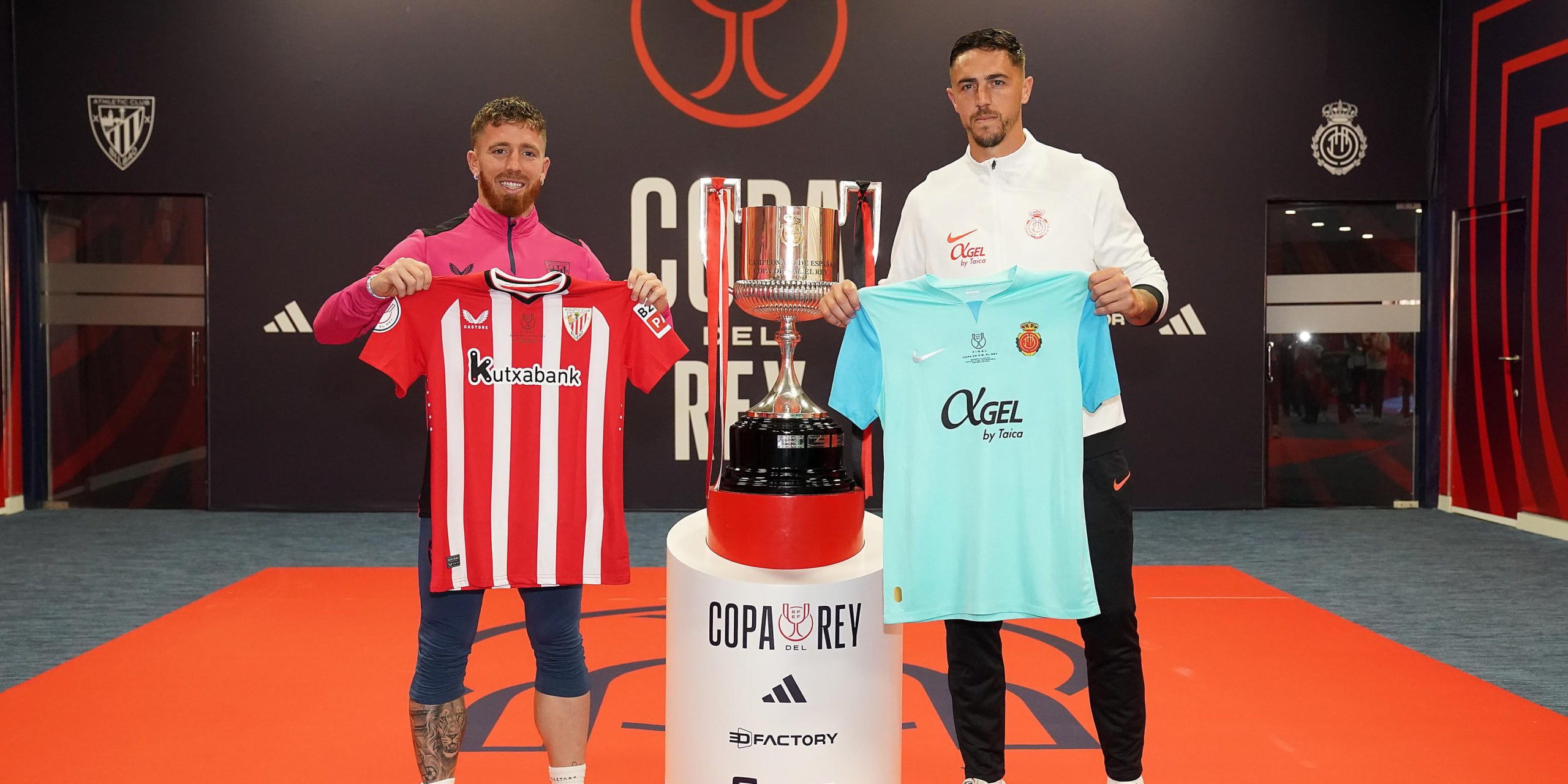 Iker Muniain y Antonio Raíllo, con la Copa del Rey | @RFEF