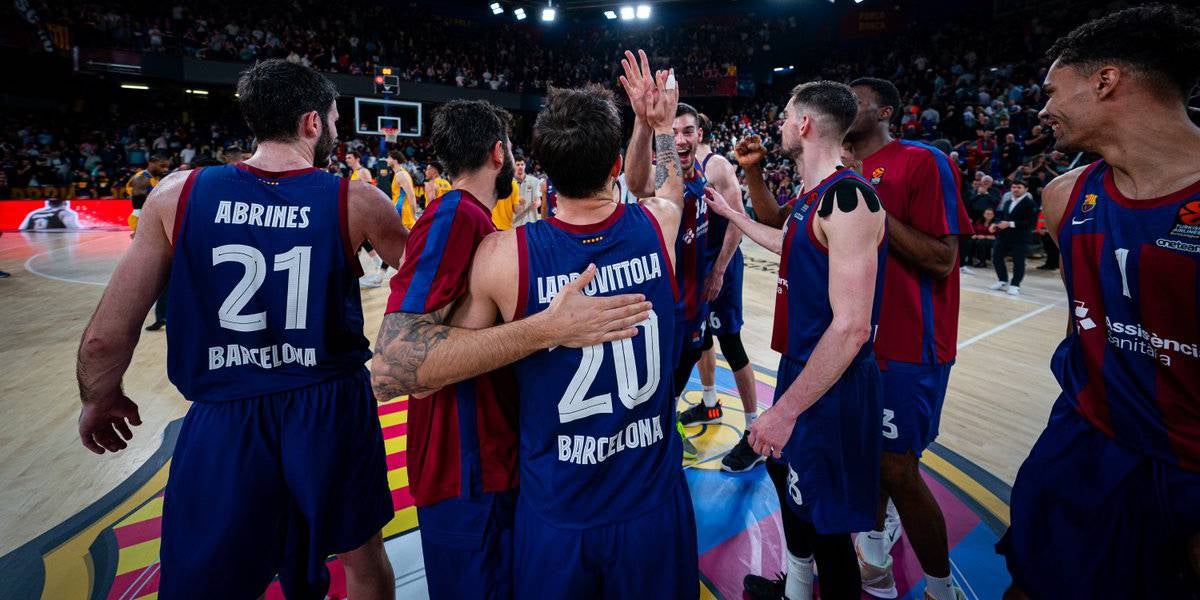 Los jugadores del Barça celebran la victoria contra el Maccabi | FC Barcelona