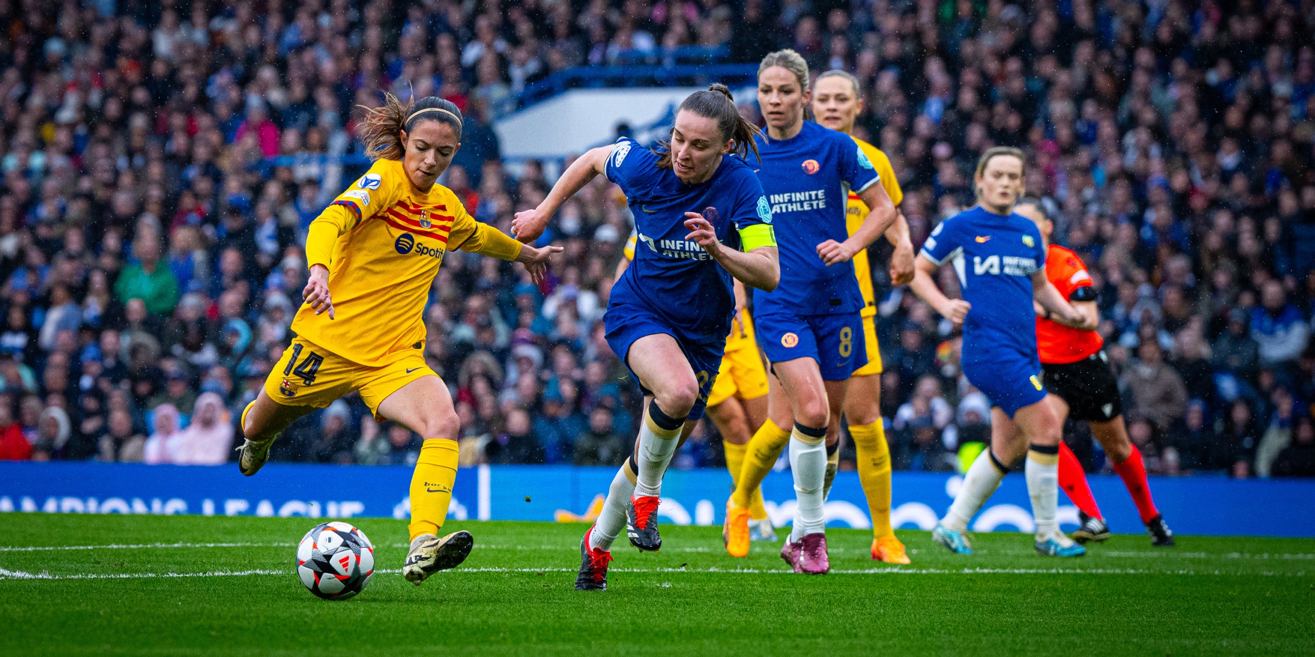 Aitana Bonmatí, marcando el primer gol contra el Chelsea | @FCBfemeni