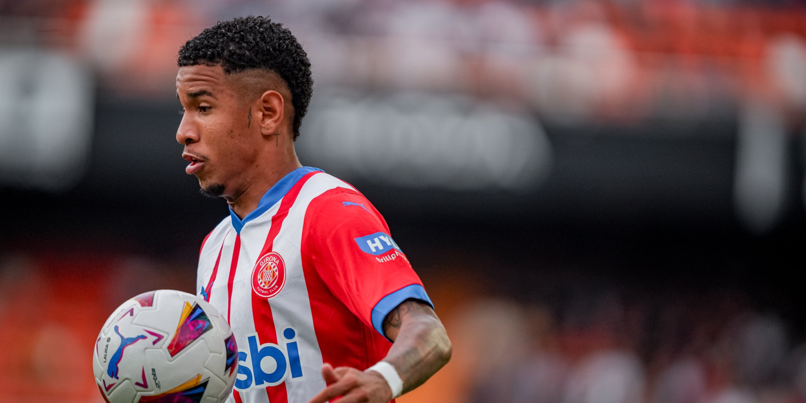 Savinho, durante el partido contra el València | @GironaFC
