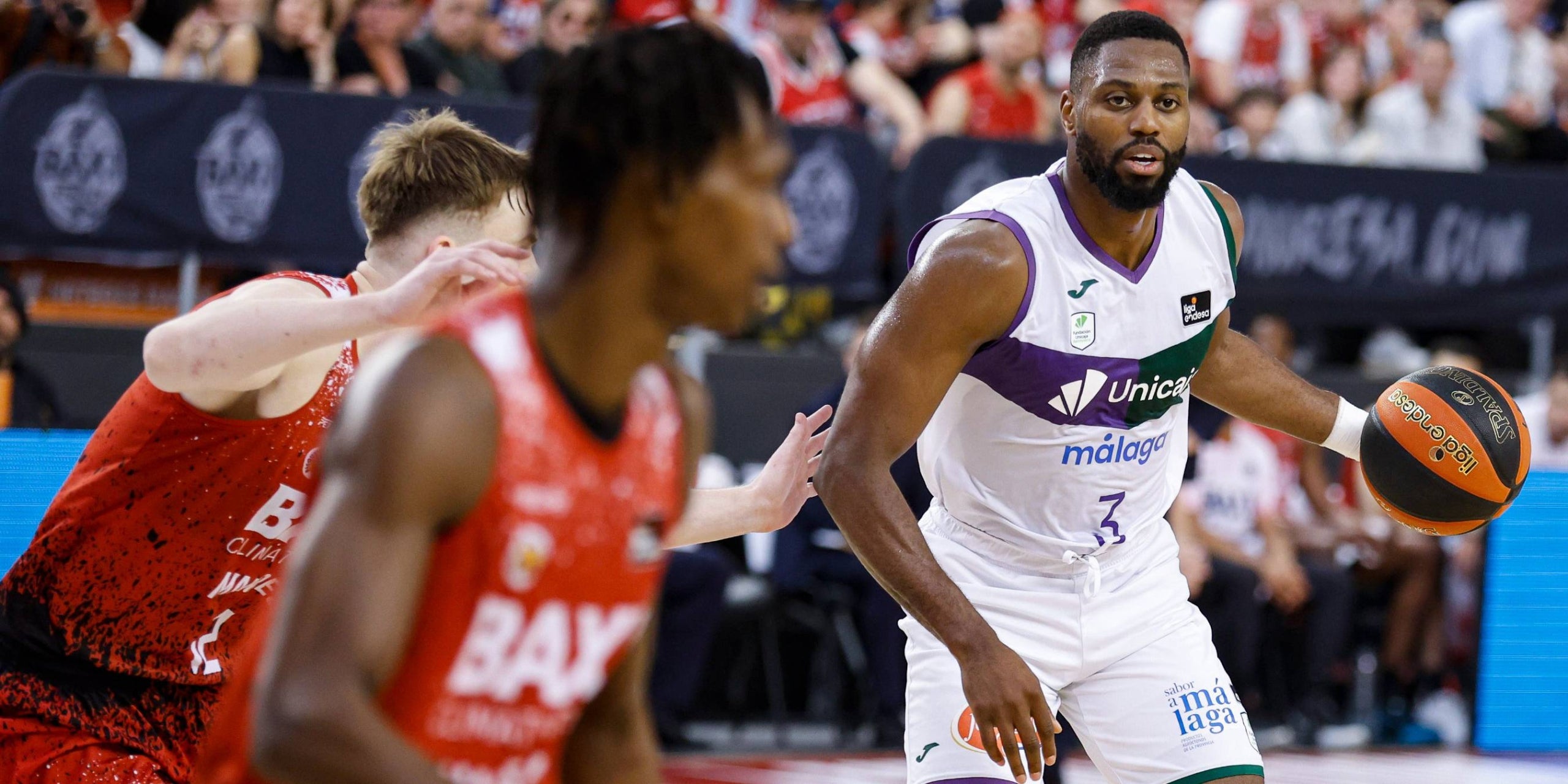 Melvin Ejim, jugador de l'Unicaja, durant un partit contra el Baxi Manresa | Unicaja