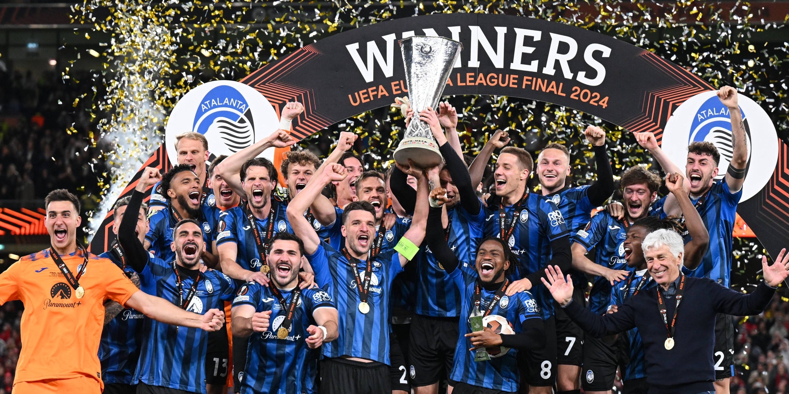 L'Atalanta aixecant el trofeu de l'Europa League | UEFA