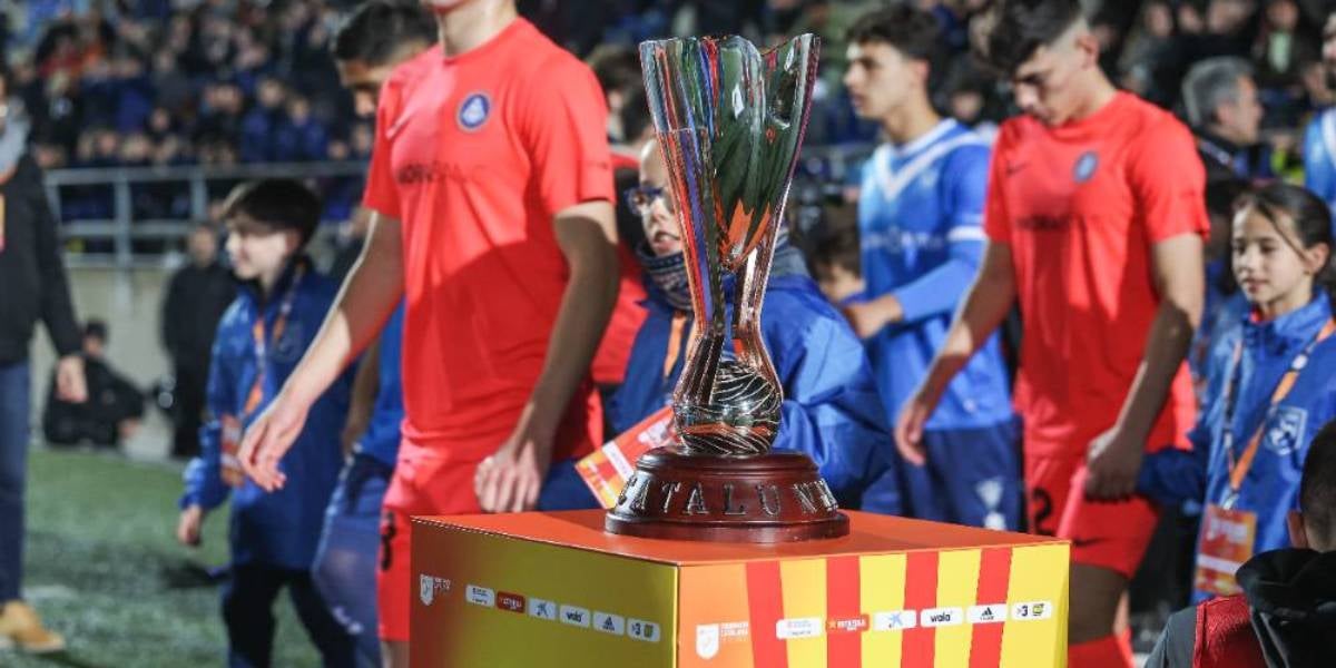 El trofeo de la Copa Cataluña | FCF