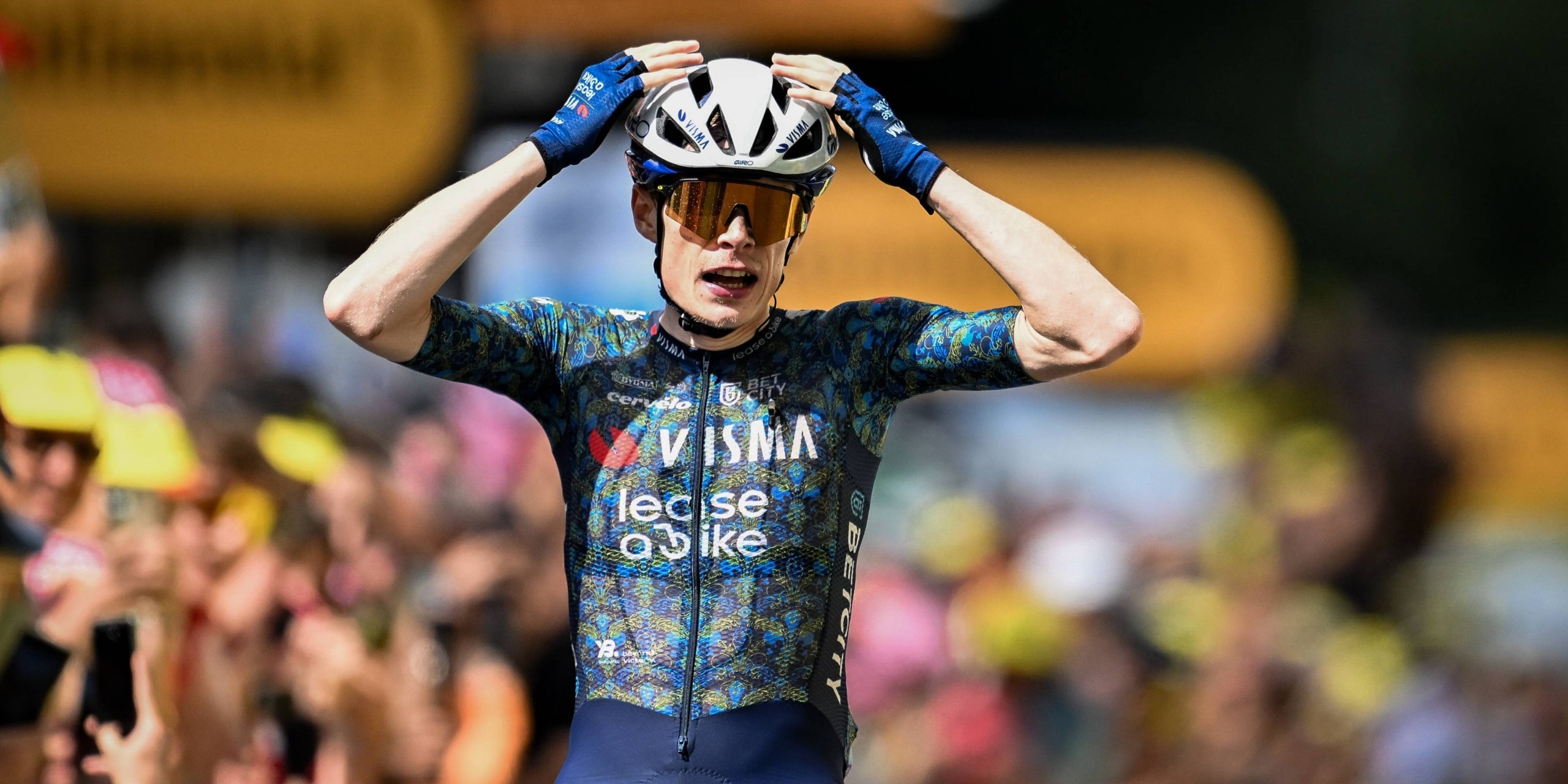 Jonas Vingegaard després de guanyar l'etapa l'sprint contra Pogacar | @LeTour