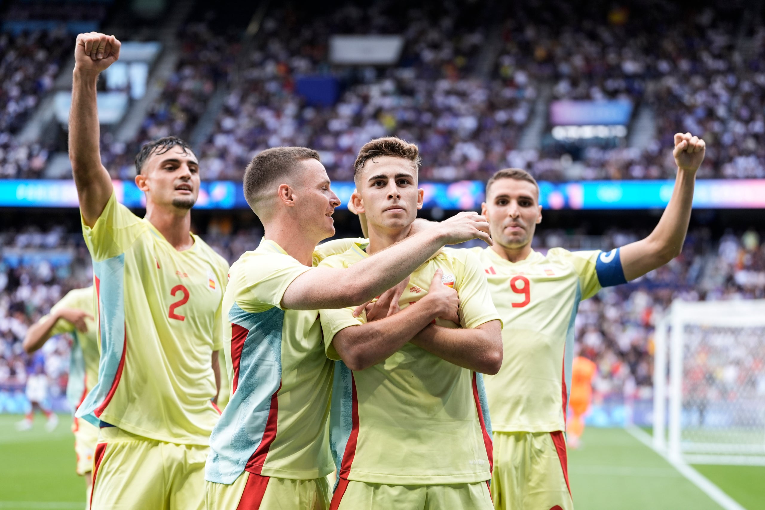 Els jugadors de la selecció espanyola celebren un gol a la final olímpica | Europa Press