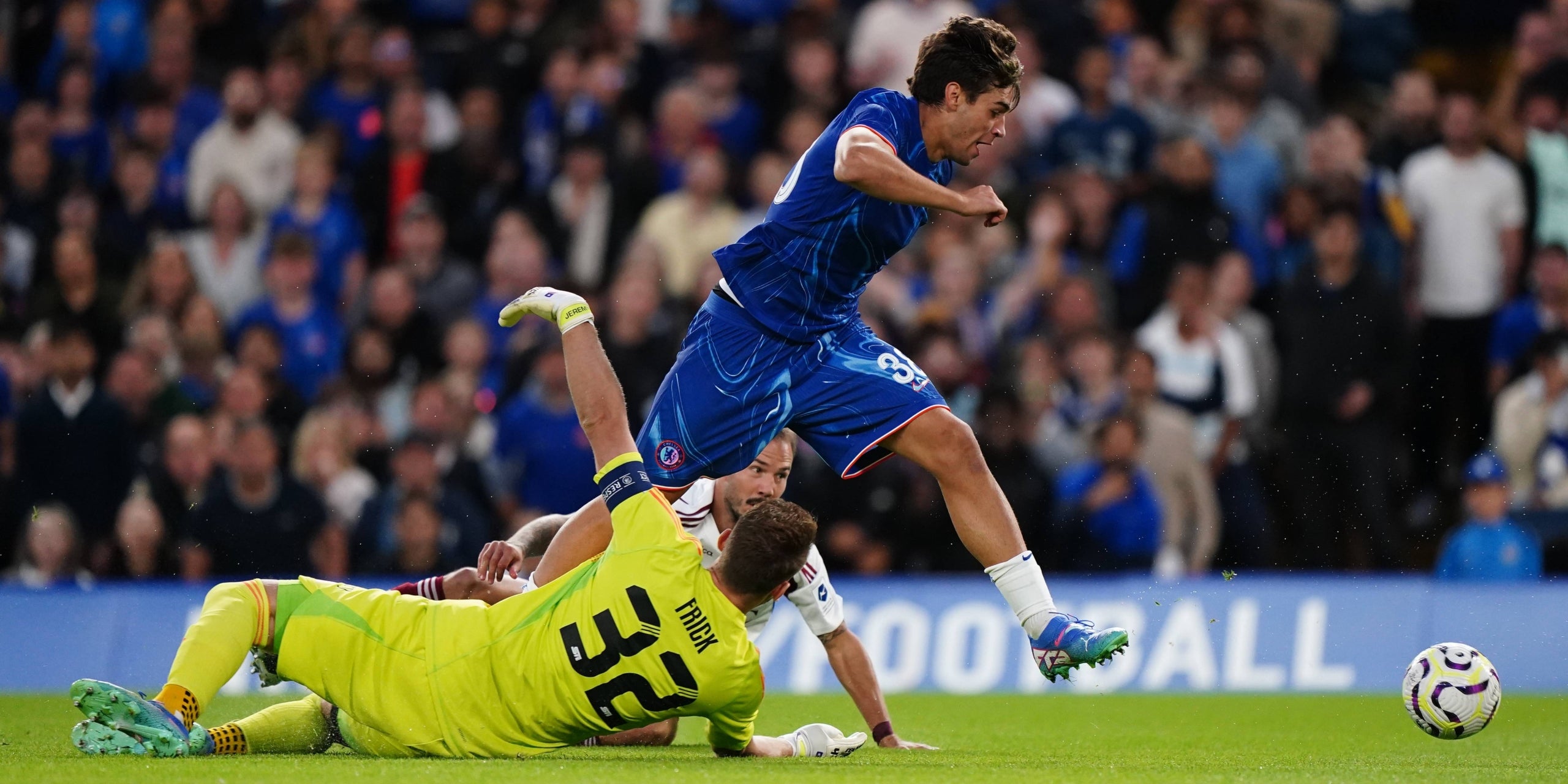 Marc Guiu y su ocasión fallada con el Chelsea | Europa Press