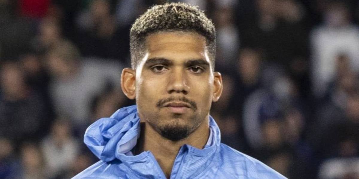 Ronald Araújo, durante un partido con la selección de Uruguay | AUF