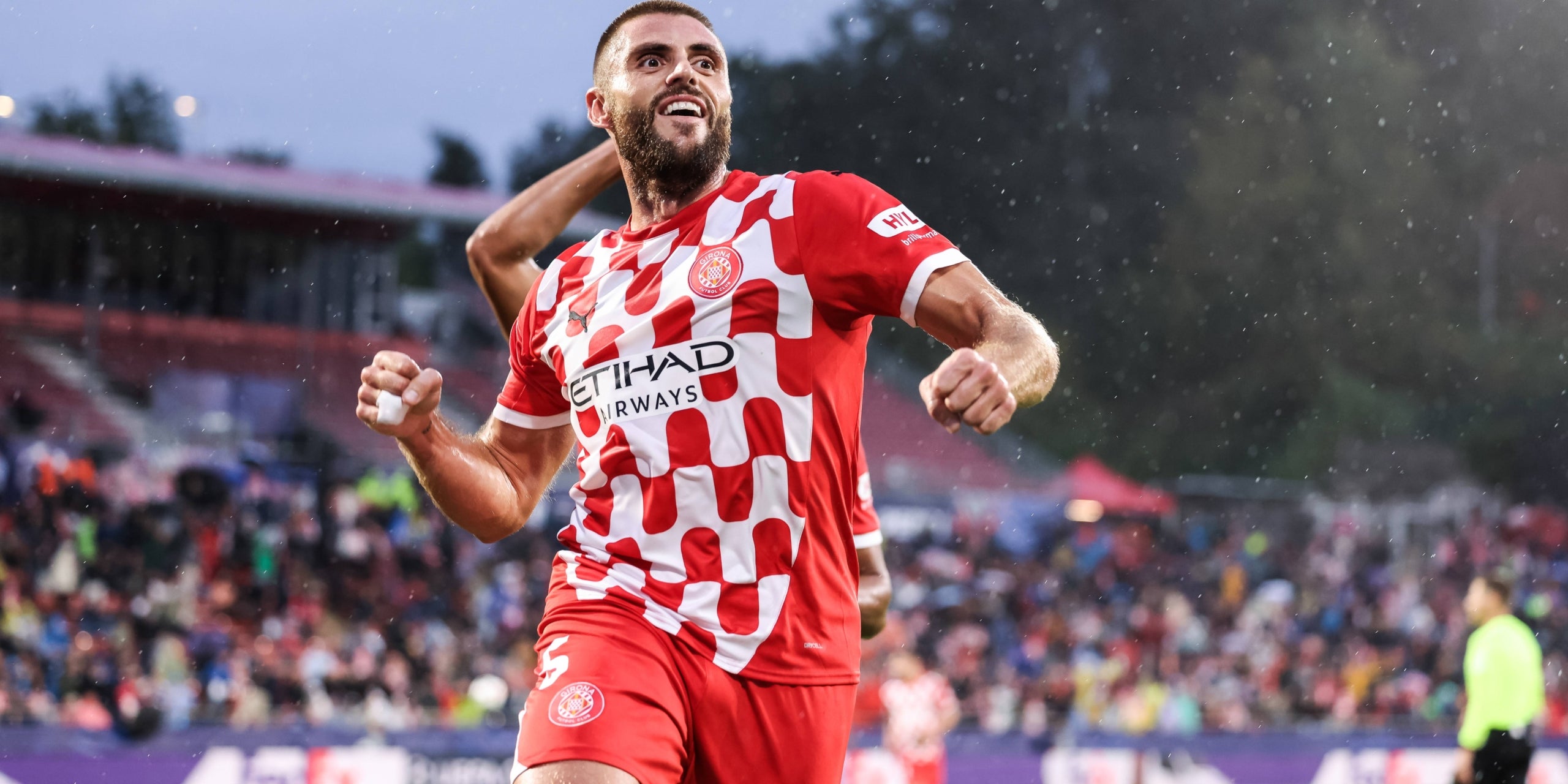 David López, celebrant el seu gol contra el Feyenoord, el primer a la història del Girona a la Champions i a Montilivi | Europa Press