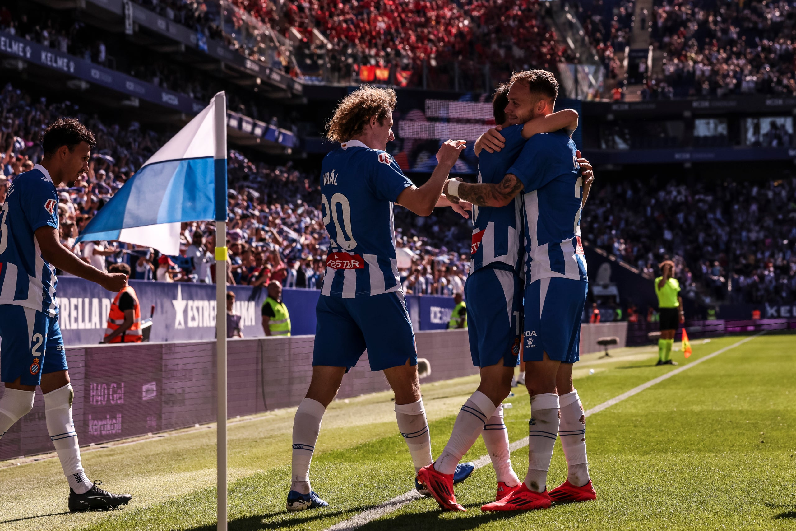 Los jugadores del Espanyol celebren uno de los goles contra el Mallorca | Europa Press