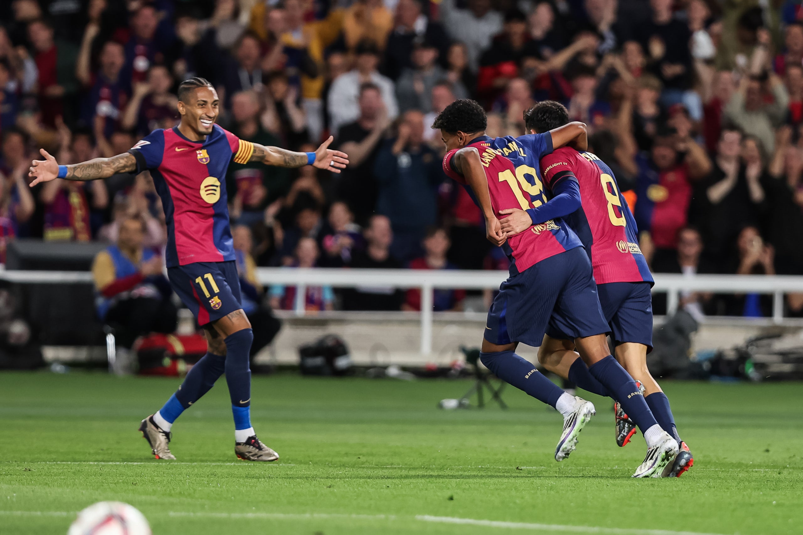 Los jugadores del Barça celebran uno de los goles contra el Sevilla | Europa Press