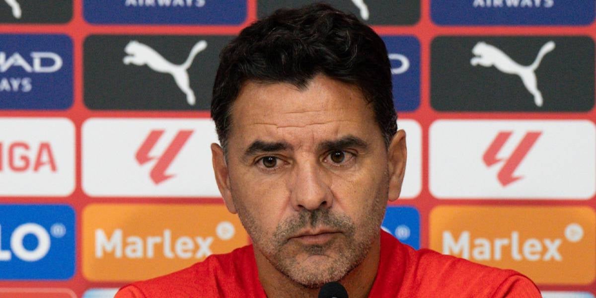 Míchel en una roda de premsa | Girona FC