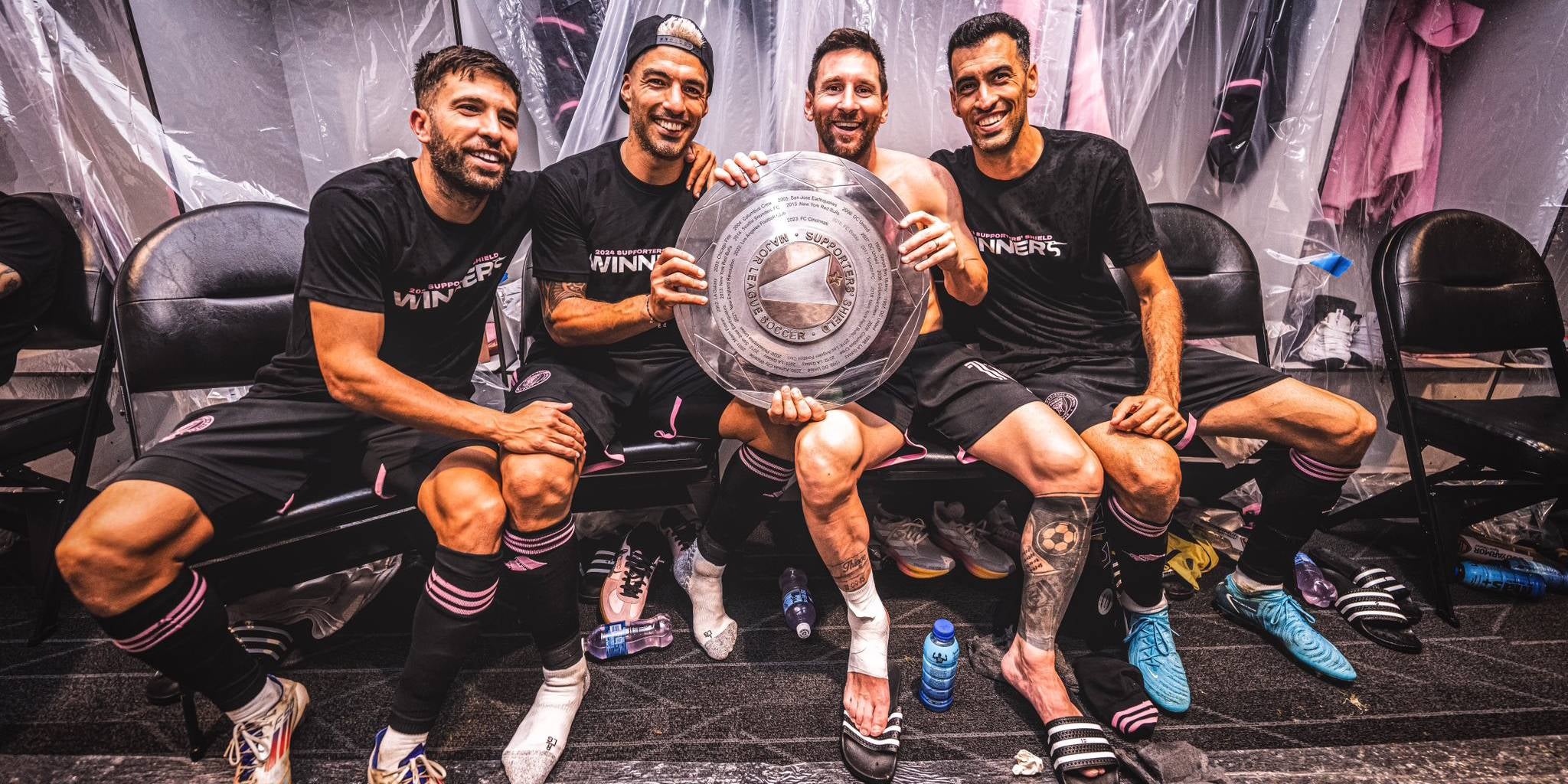 Messi, Busquets, Alba i Suárez celebrant el títol de l'Inter Miami | Inter Miami