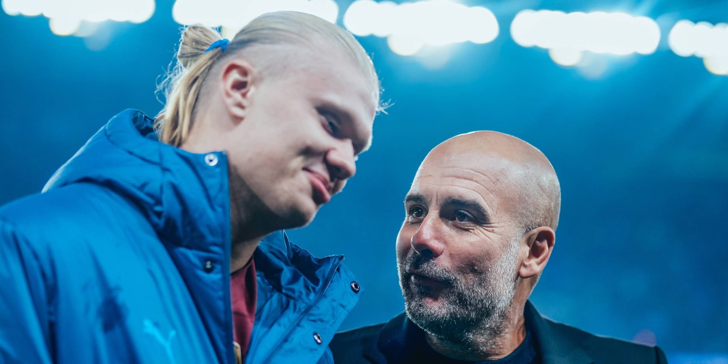 Pep Guardiola, durant un partit, amb Erling Haaland | Manchester City