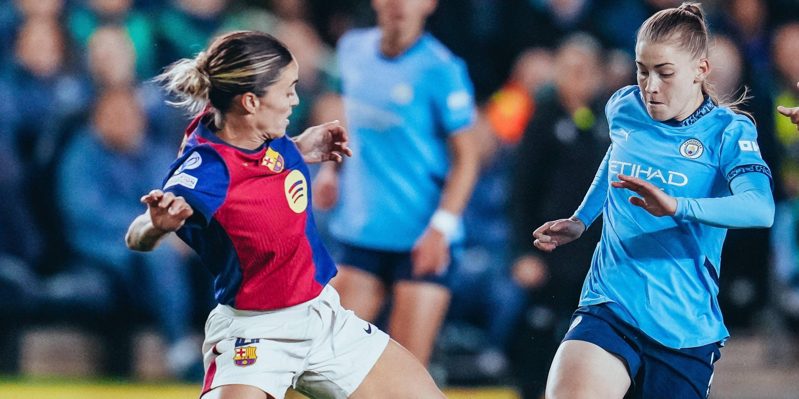 Mapi León, durant el partit contra el Manchester City de la primera volta | Manchester City FC