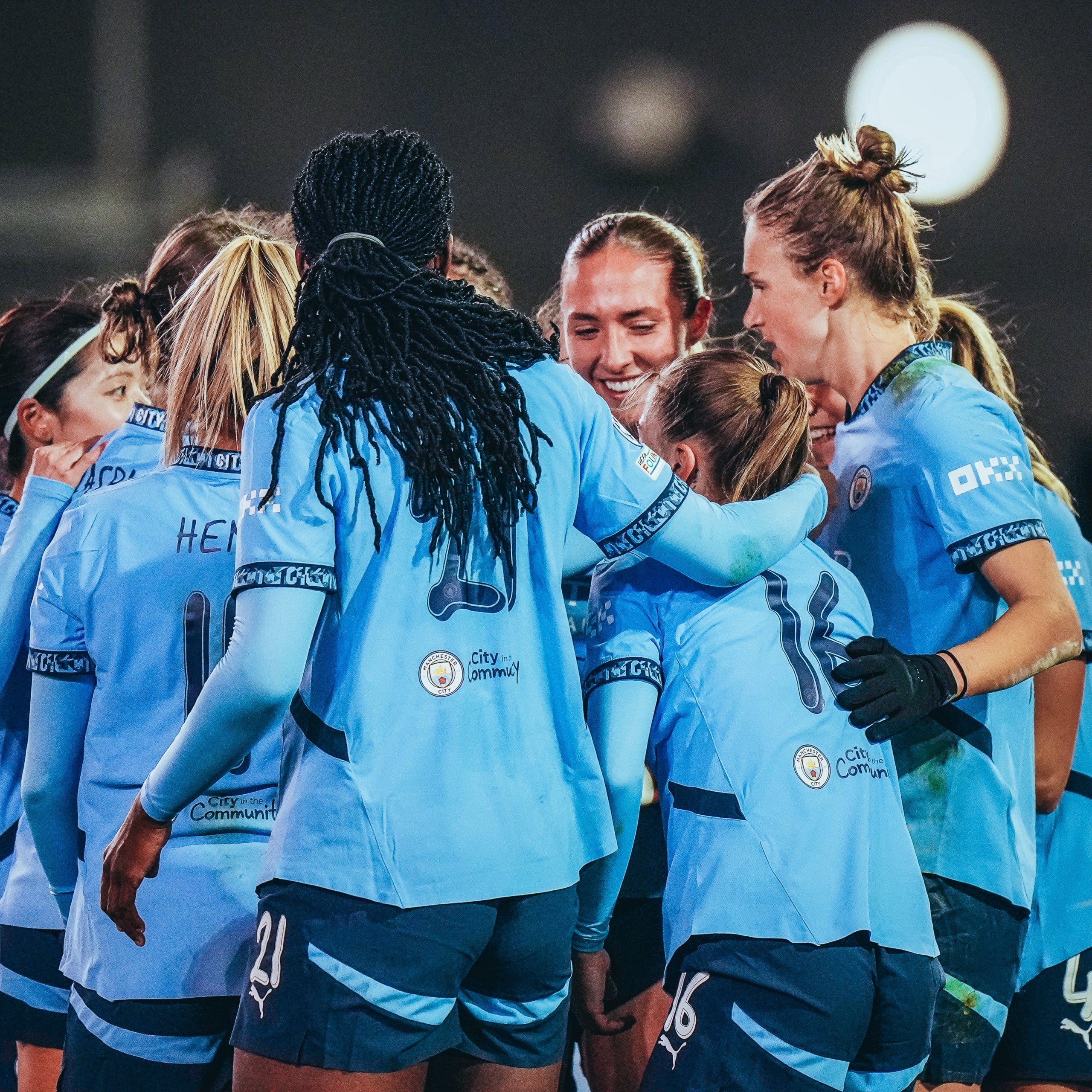 Les jugadores del Manchester City celebren un gol contra el Barça | Manchester City FC