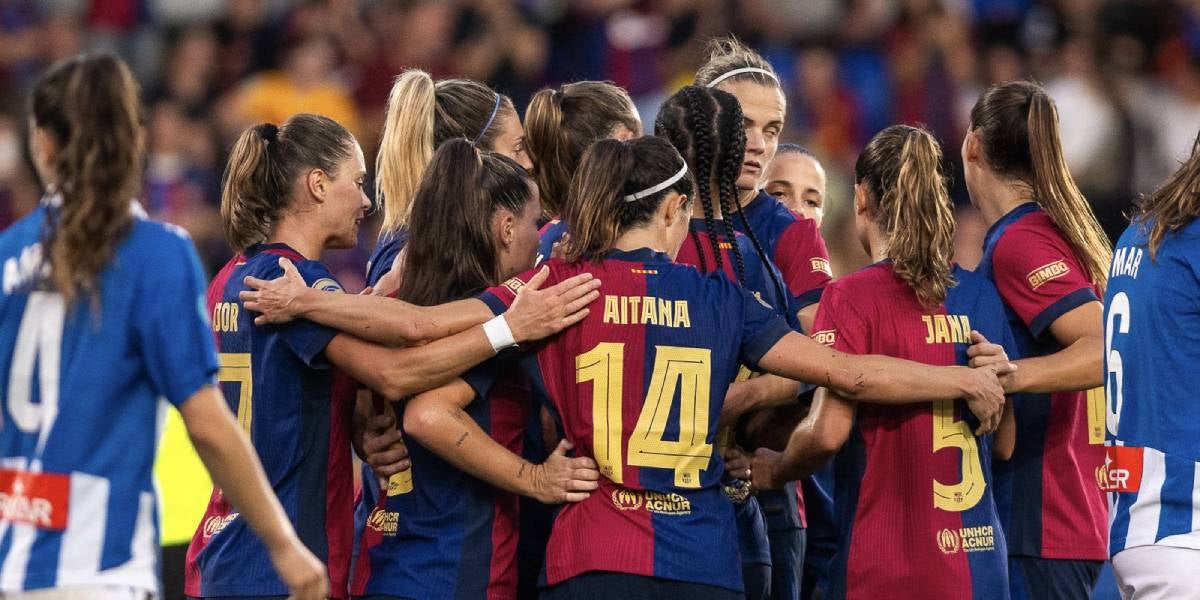 Pinya blaugrana contra l'Espanyol F | @FCBFemeni
