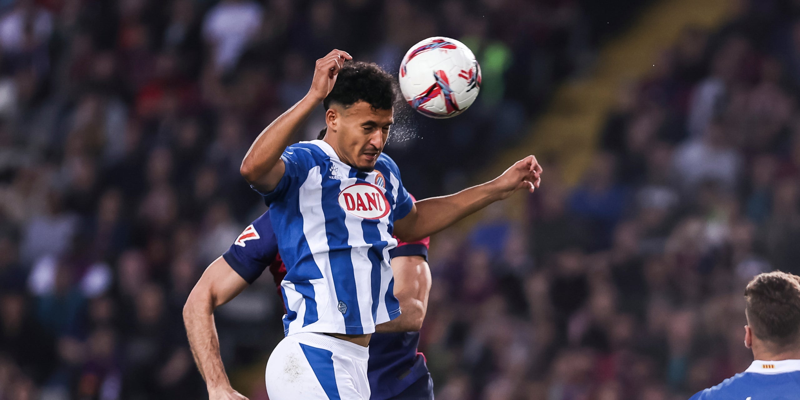 Omar El Hilali, durante el derbi contra el Barça | Europa Press