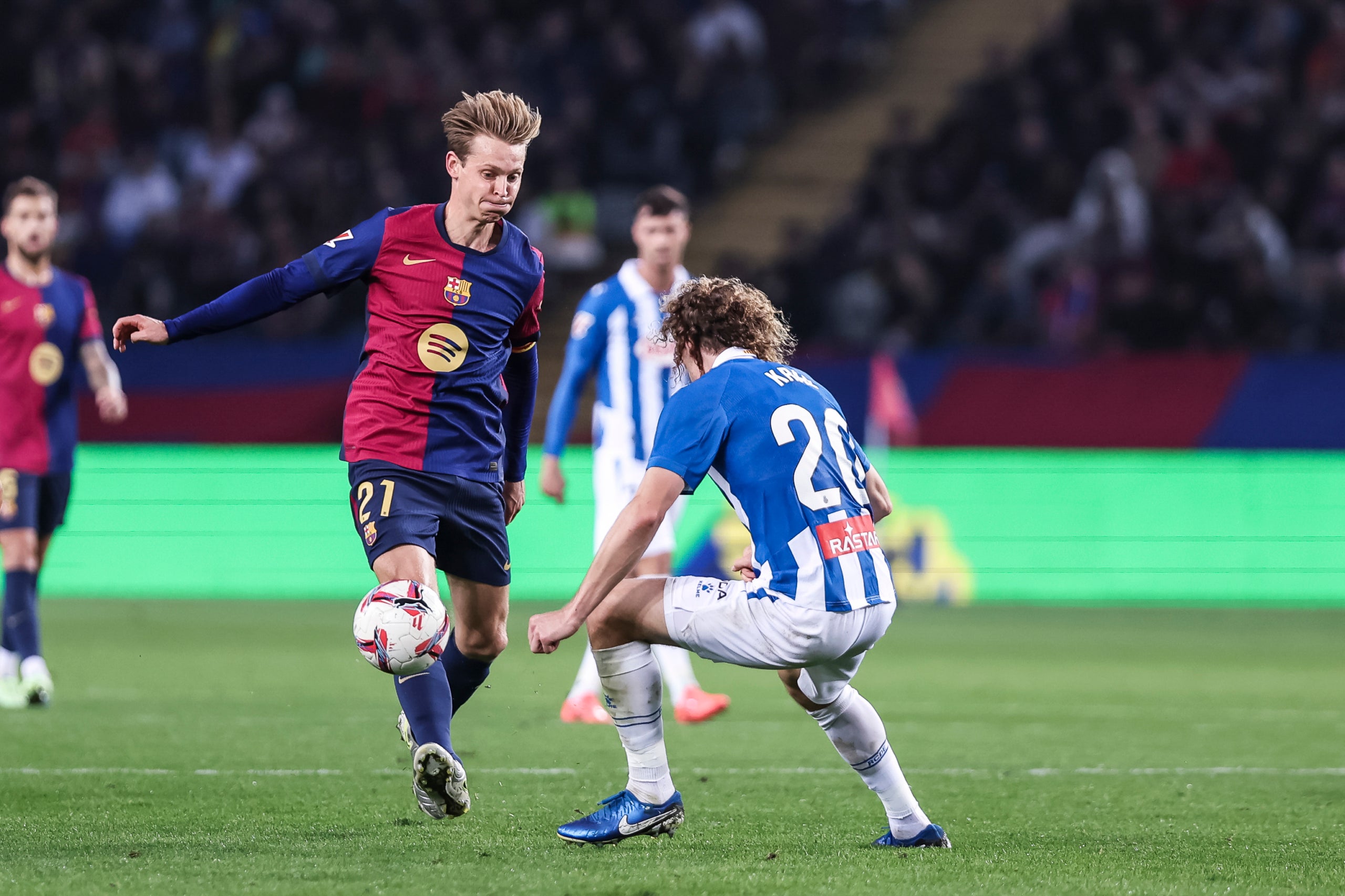 Frenkie de Jong, durante el derbi | Europa Press