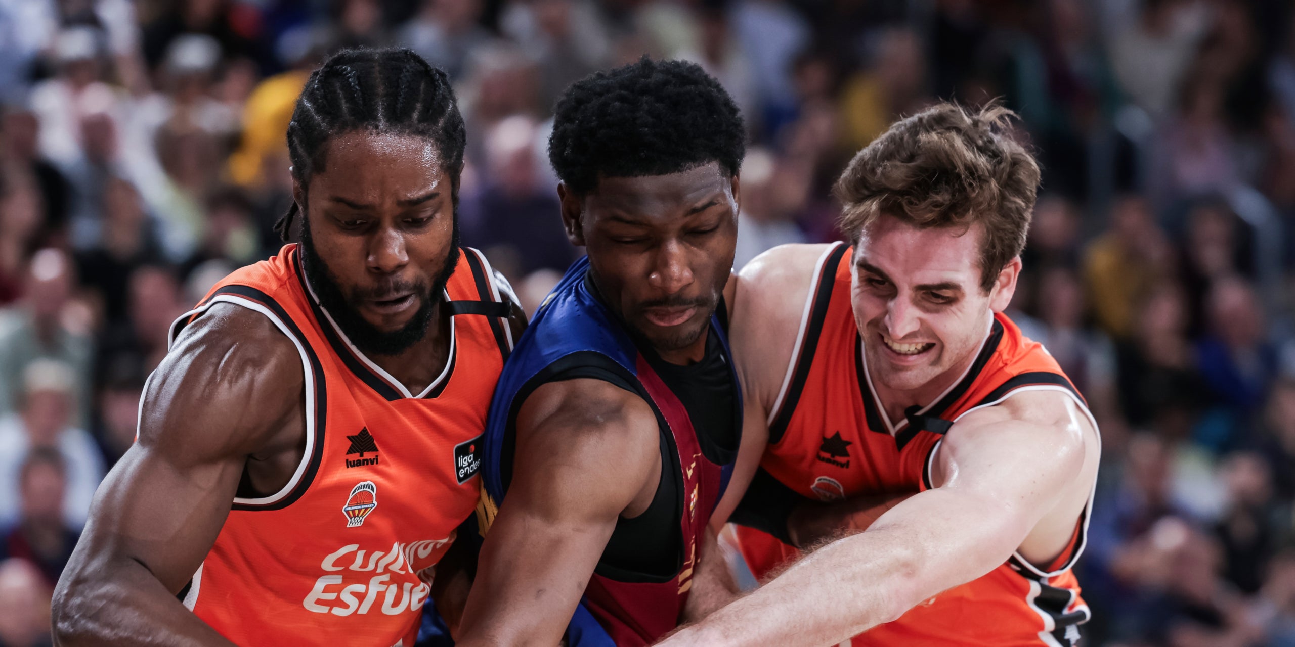 Chimezie Metu, durant el partit contra el València Basket | Europa Press