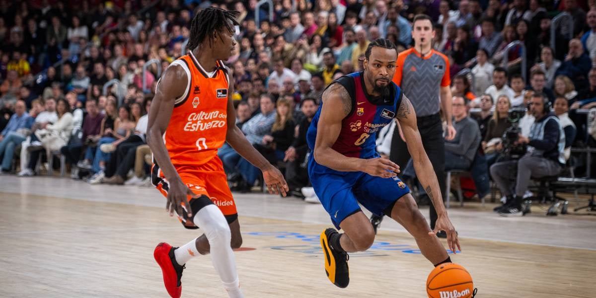 Punter en un gran estat de forma contra el València Basket | @FCBBasket