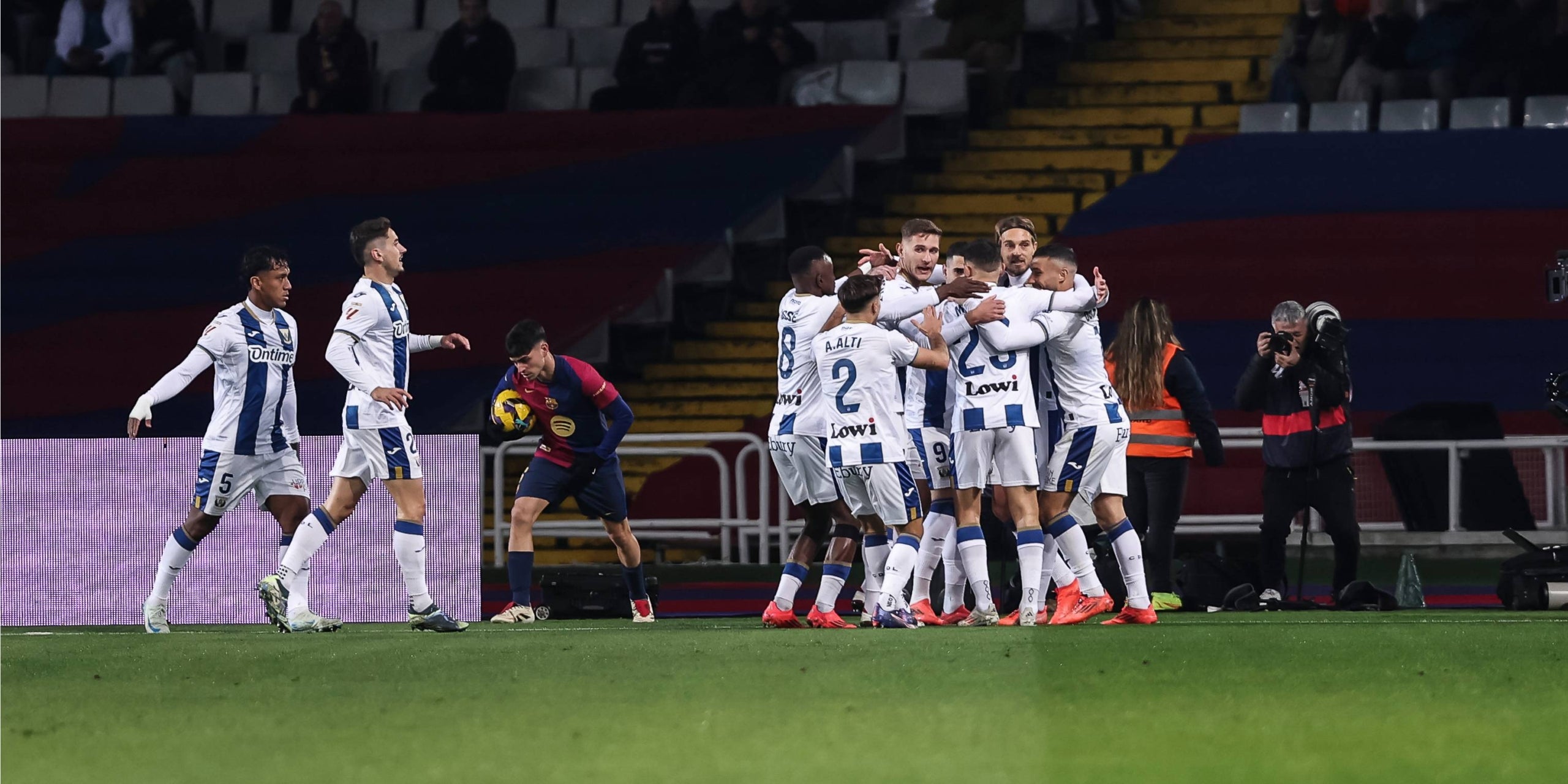 Els jugadors del Leganés celebren el gol contra el Barça a la primera meitat | Europa Press