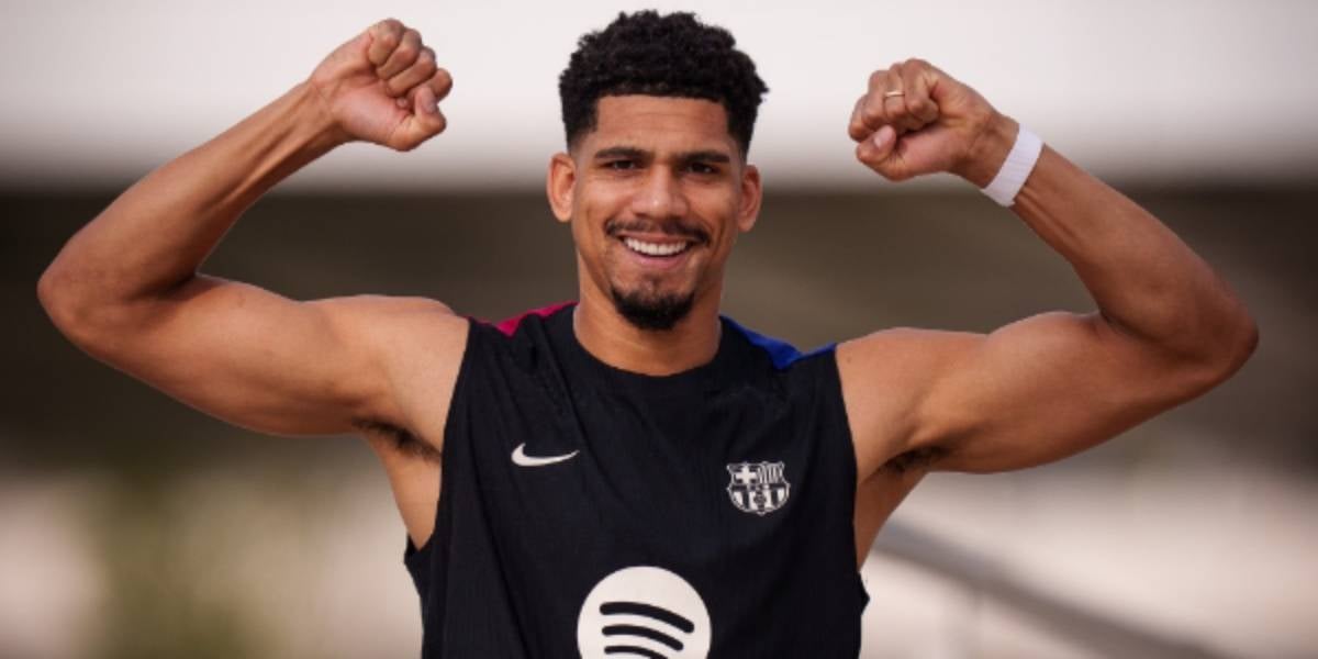 Ronald Araujo, durant un entrenament amb el Barça | FC Barcelona