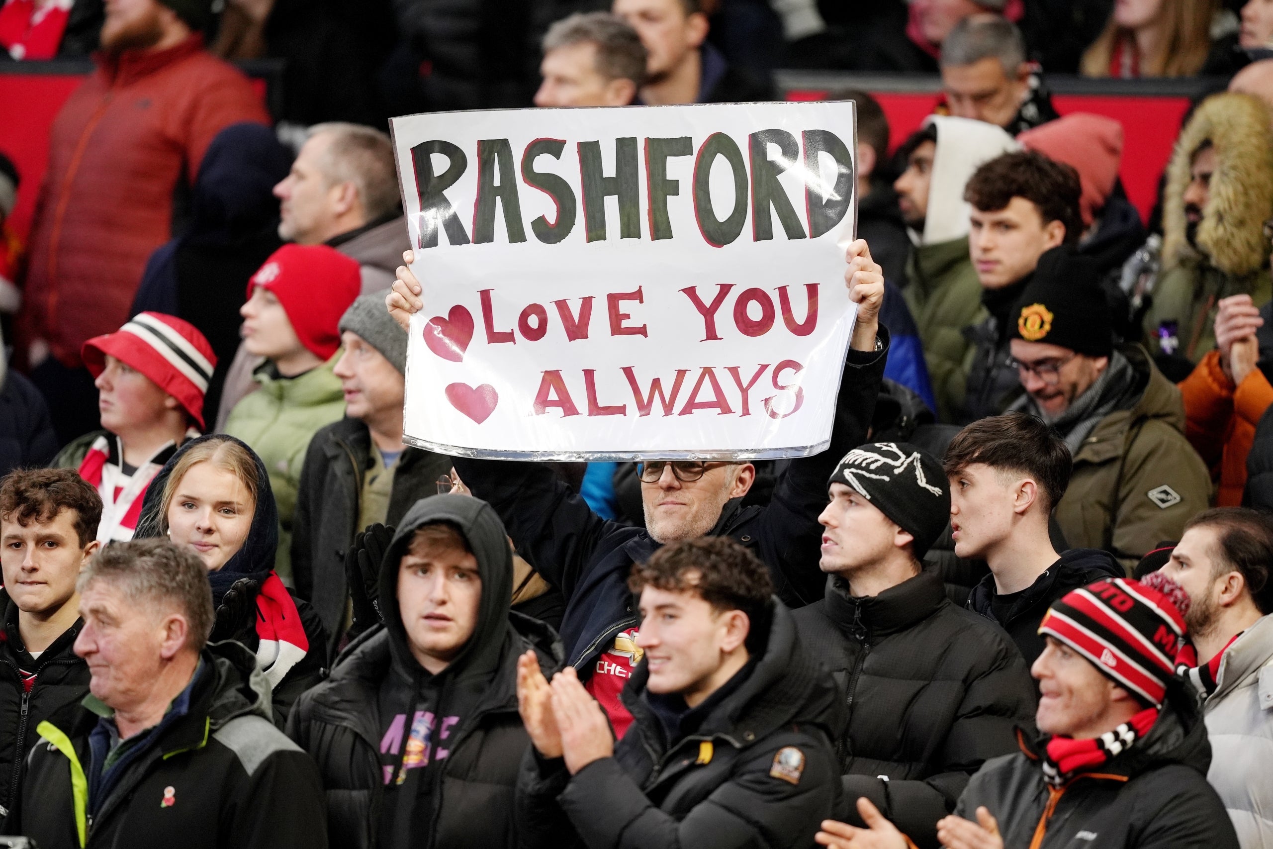 Els aficionats del Manchester United continuen reclamant la presència de Marcus Rashford | Europa Press