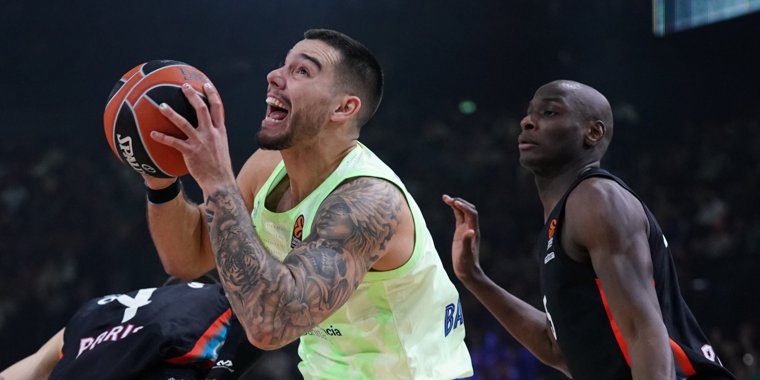 Willy Hernangómez, durant el partit contra el París Basketball | FC Barcelona