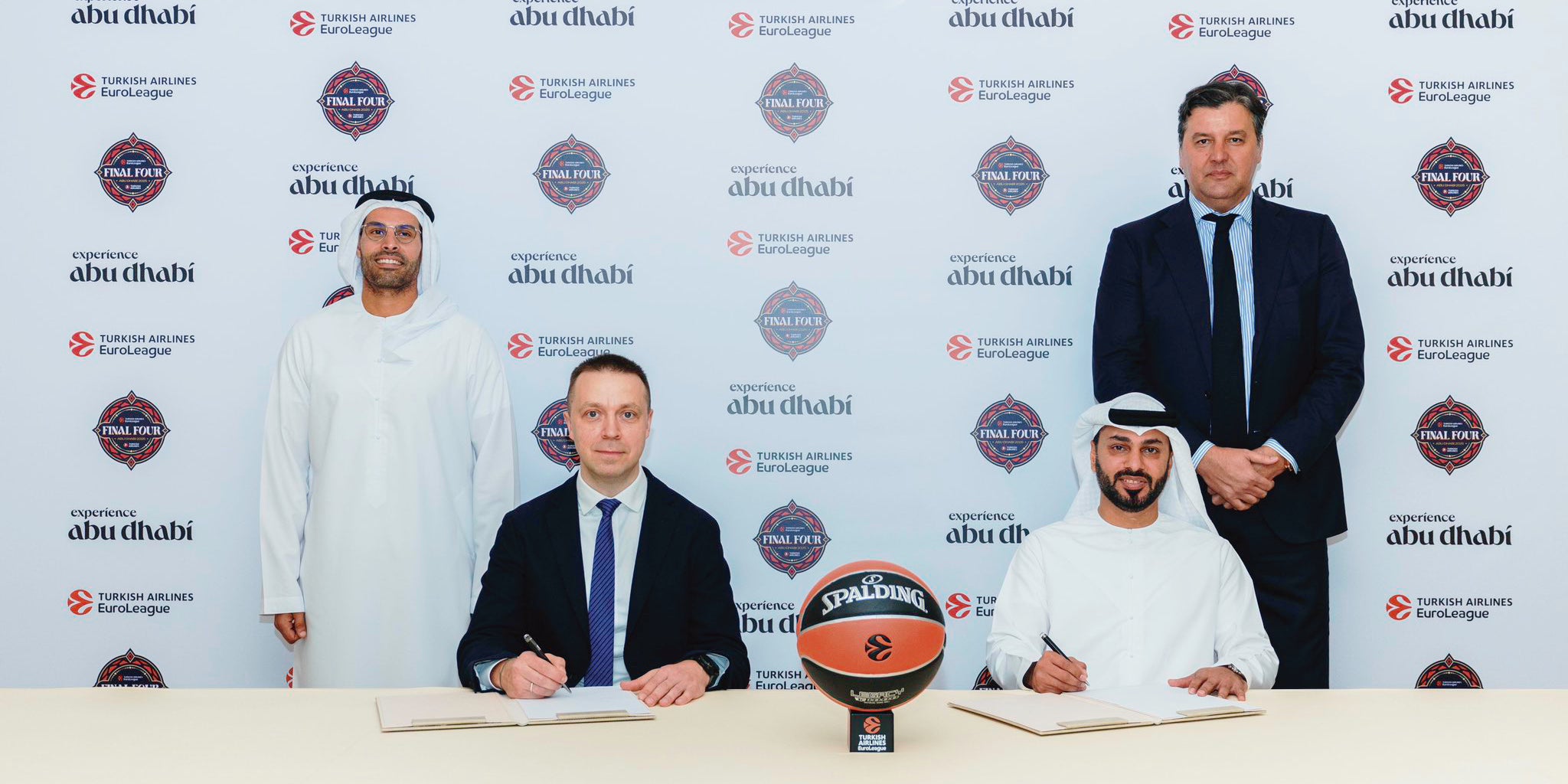 Executius de l'Eurolliga escenifiquen l'acord amb Abu Dhabi | Euroleague
