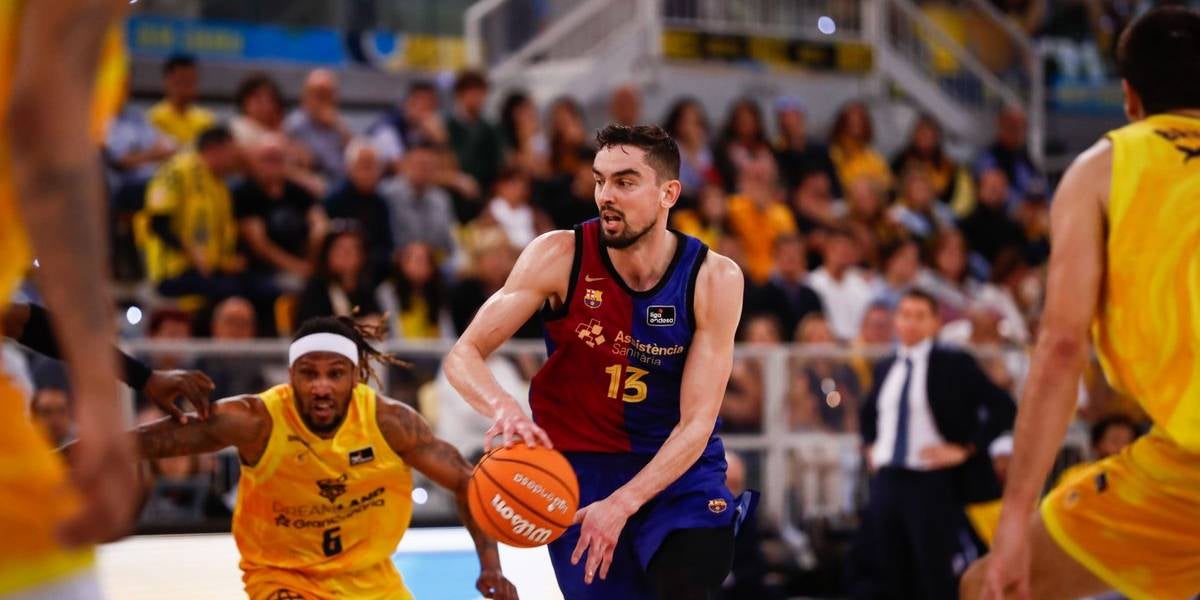 Satoransky amb la pilota a Gran Canària | @FCBasket