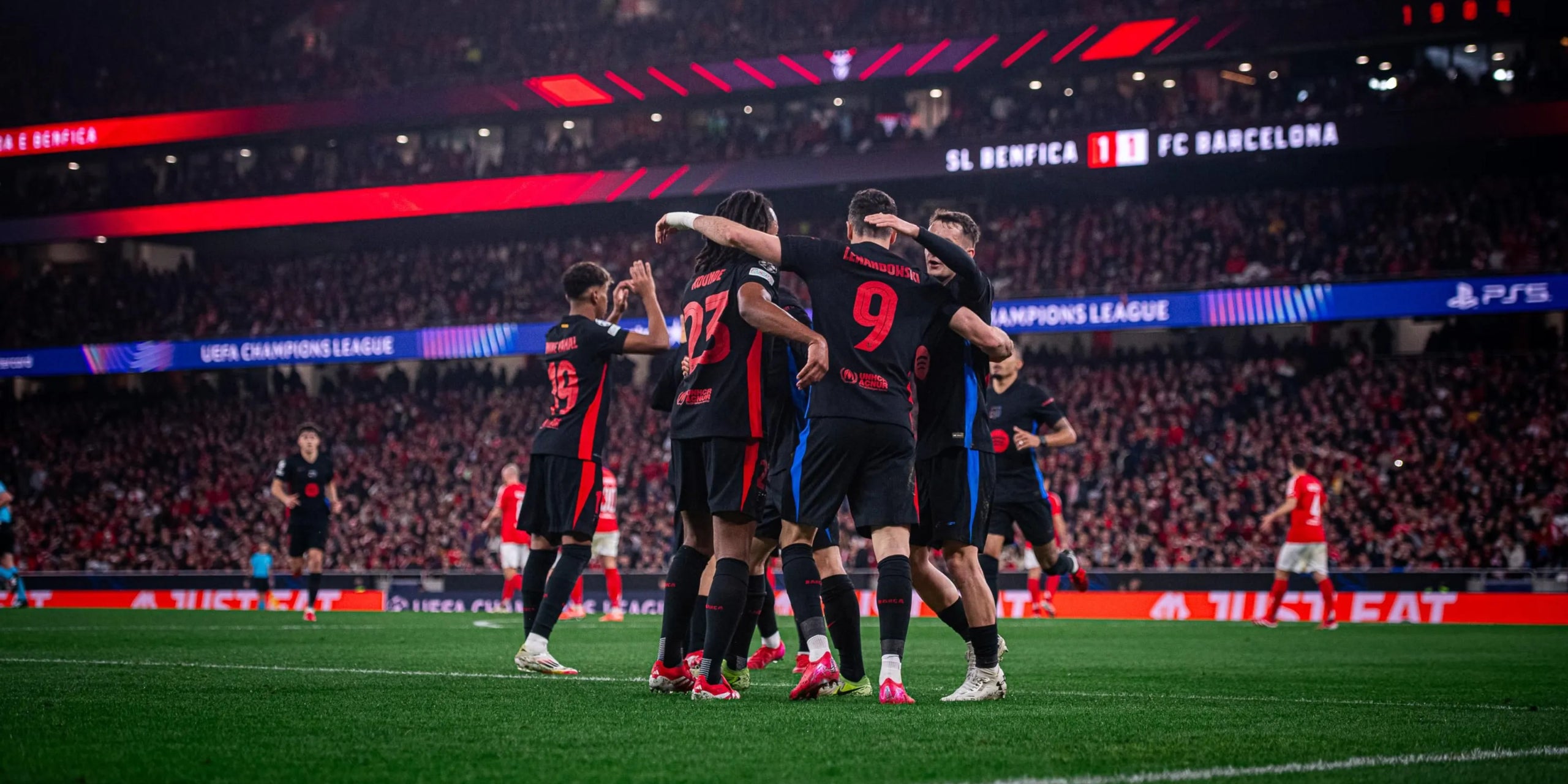 Los jugadores del Barça celebran uno de los goles contra el Benfica | FC Barcelona
