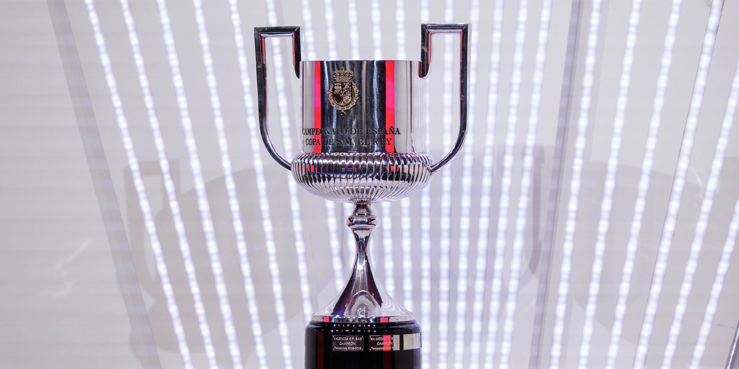 El trofeu de la Copa de la temporada 2024/25 | Europa Press