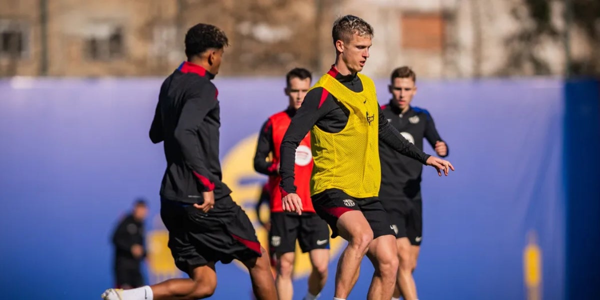 Dani Olmo, durant un entrenament amb el Barça | FC Barcelona