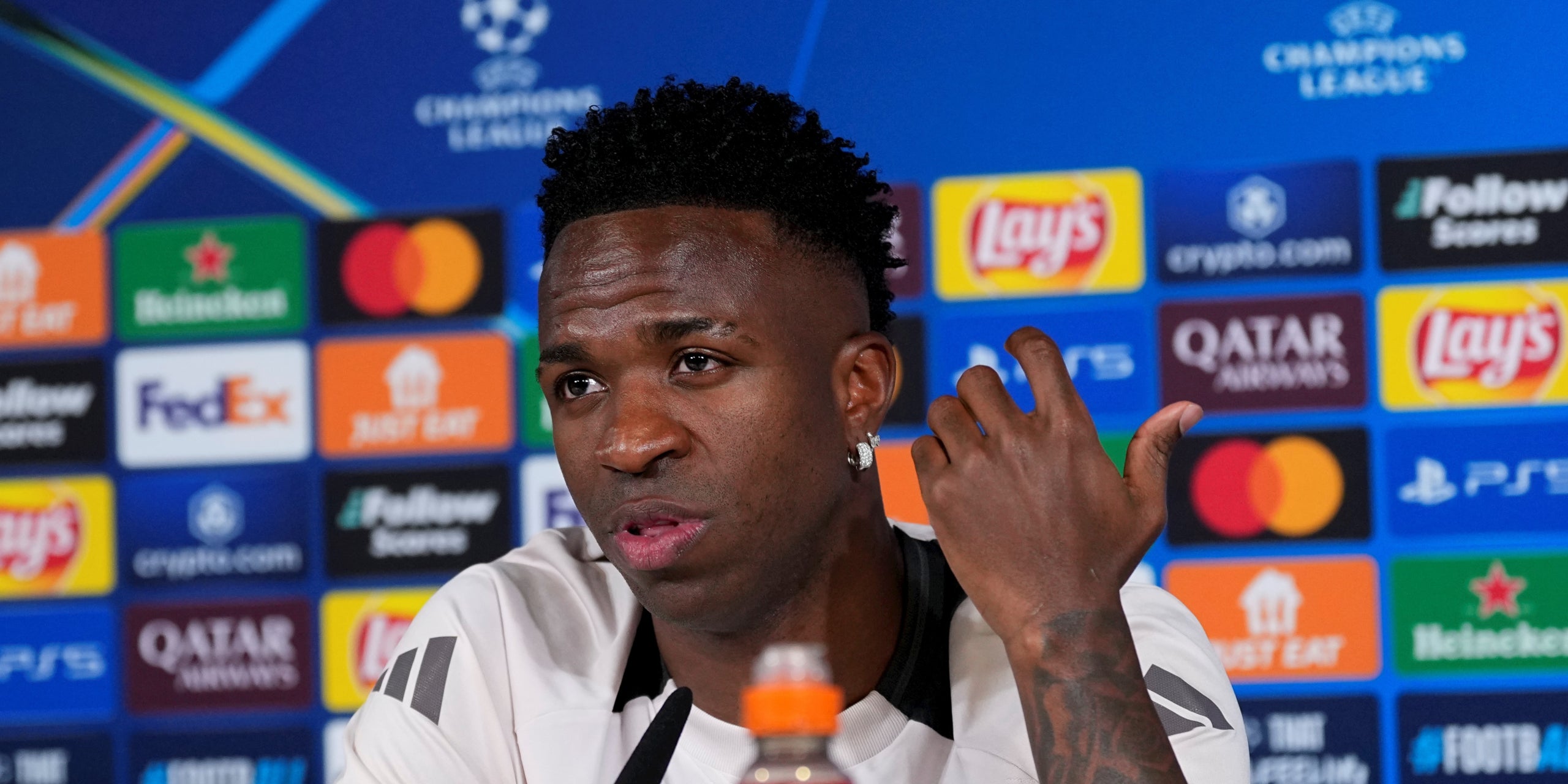 Vinicius, durant una roda de premsa amb el Madrid | Europa Press