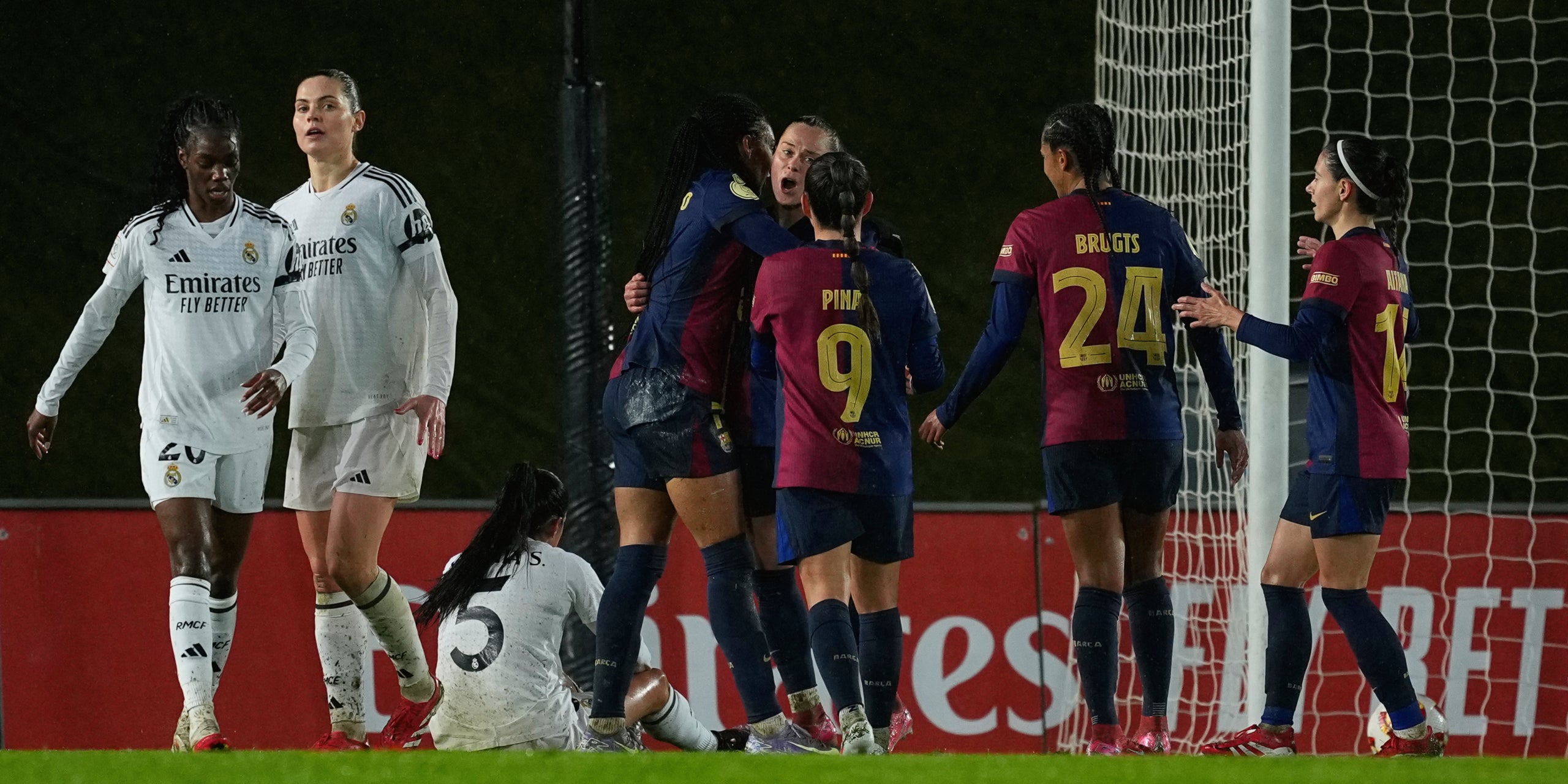 Les jugadores del Barça, celebrant un gol contra el Madrid a l'anada de semifinals de la Copa | Europa Press