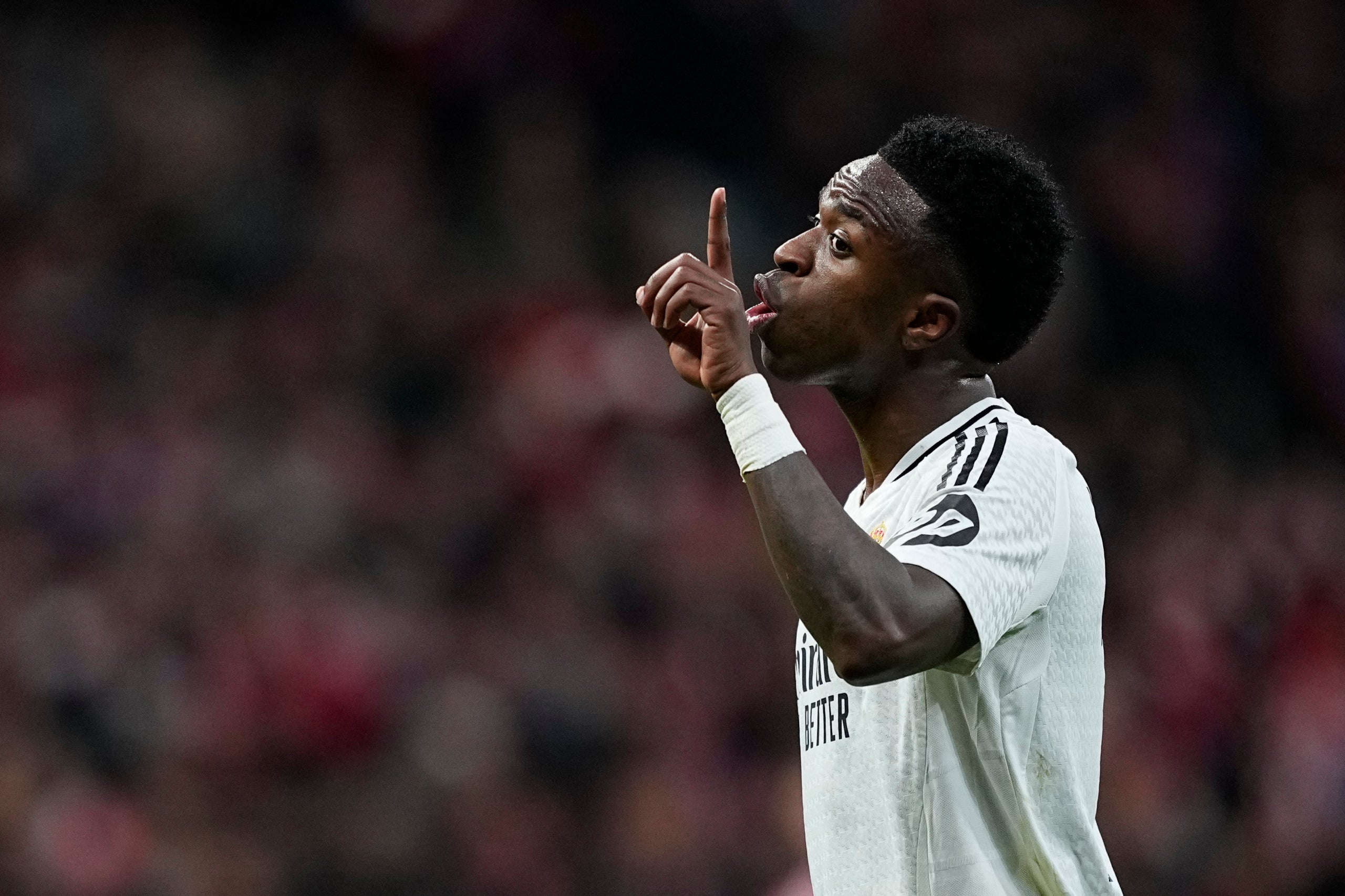 Vinicius Jr., en tono amenazante durante el Atlético-Madrid | Europa Press