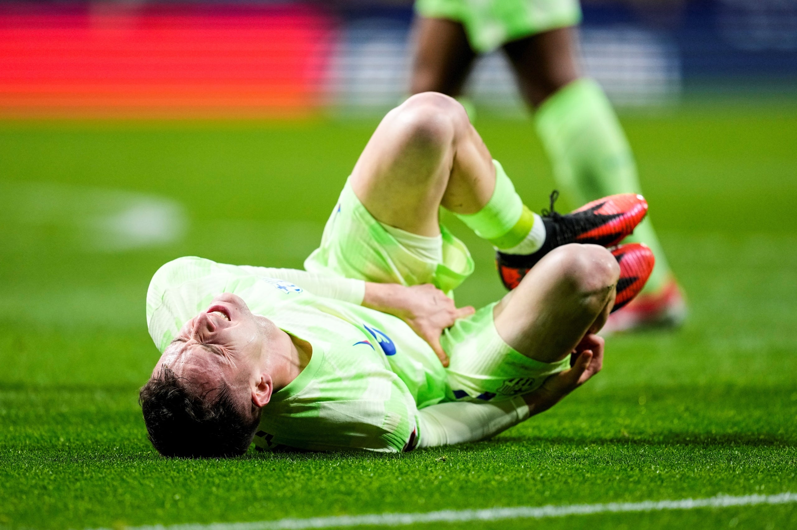 La lesió de Marc Casadó durant l'Atlètic de Madrid-Barça | Europa Press