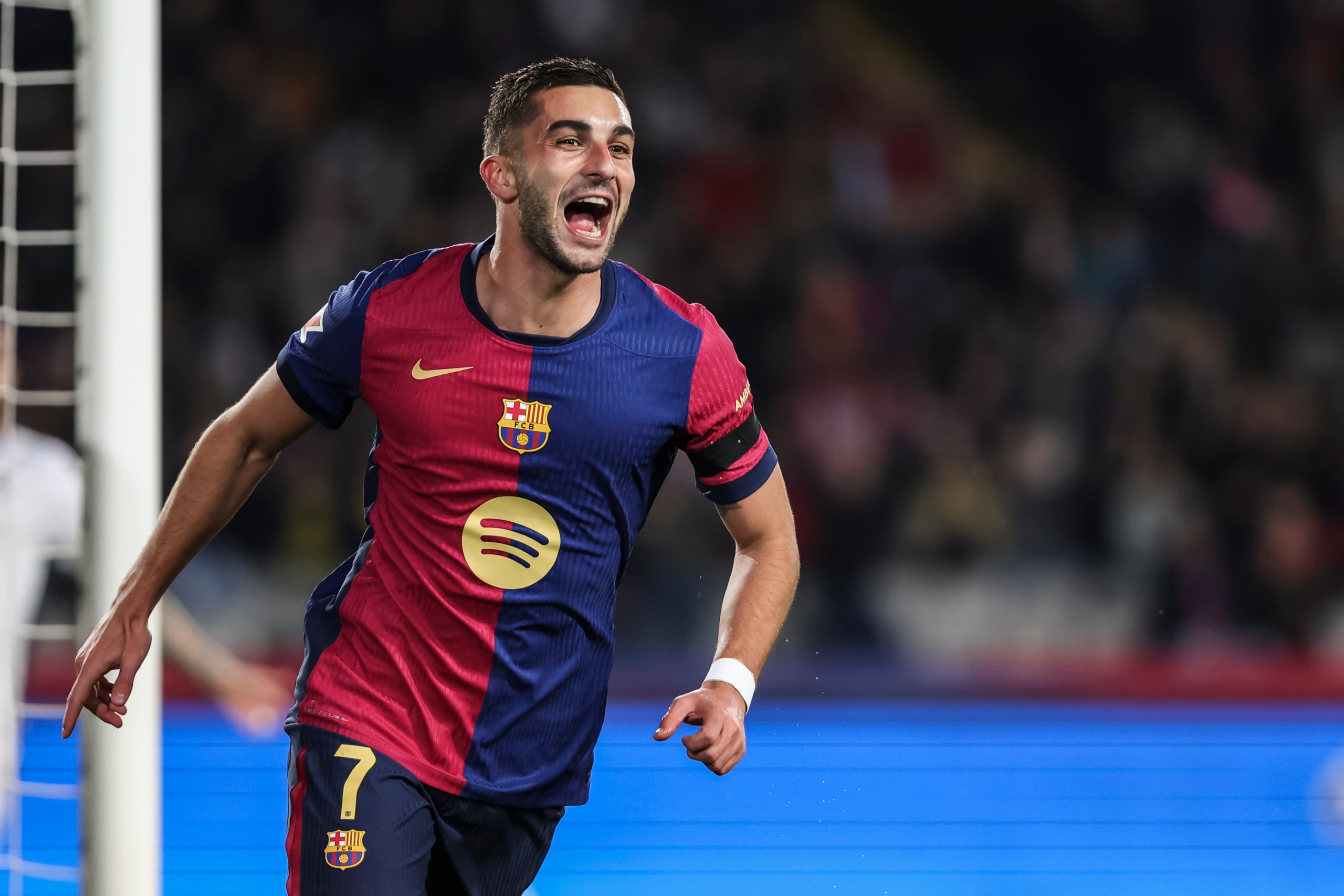 Ferran Torres celebra su gol contra el Osasuna | Europa Press