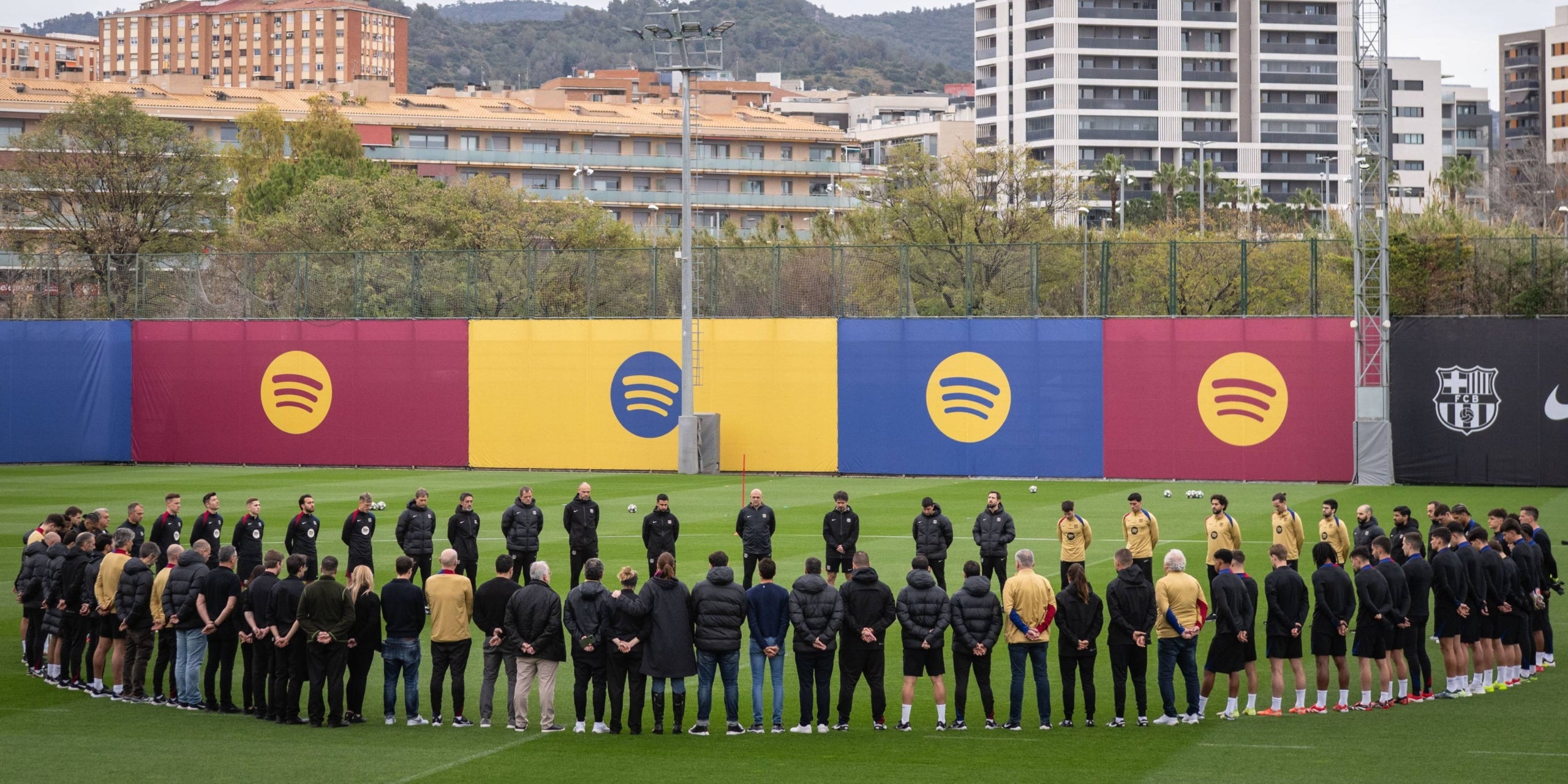 Minut de silenci del Barça en memòria de Carles Miñarro | FC Barcelona